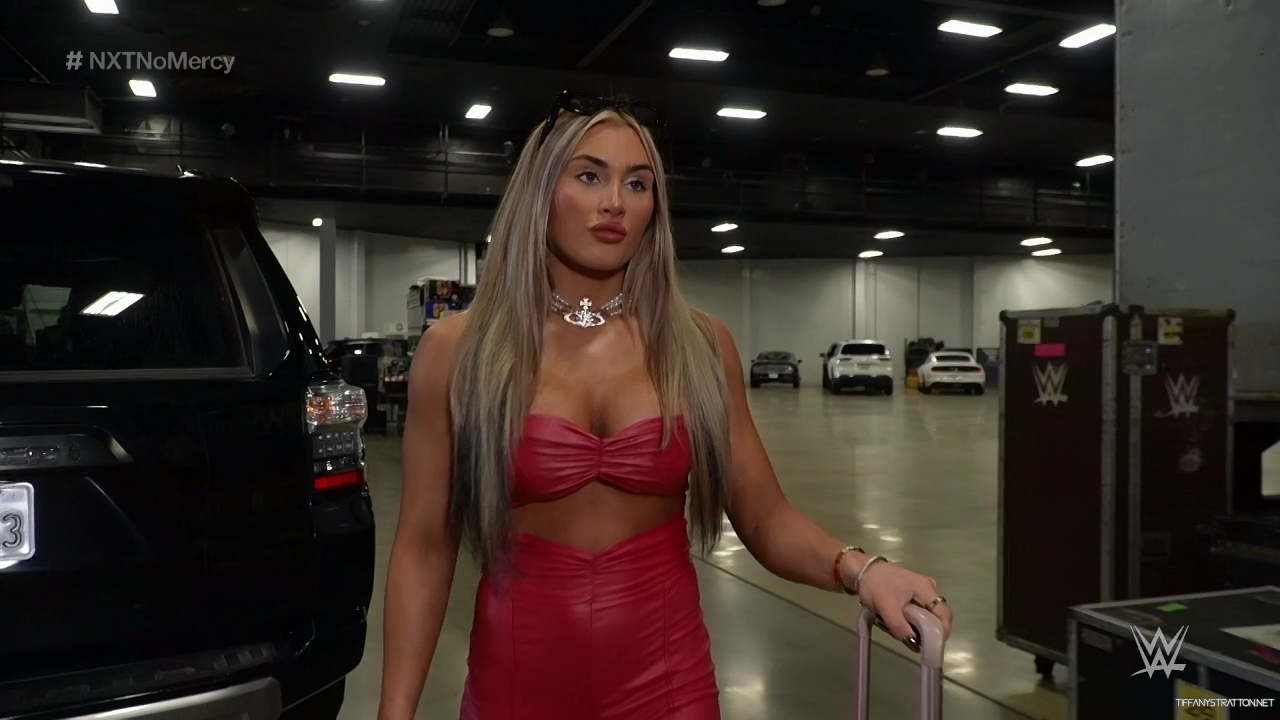 WWE_NXT_No_Mercy_2023_Kickoff_720p_WEB_h264-HEEL_mp40008.jpg