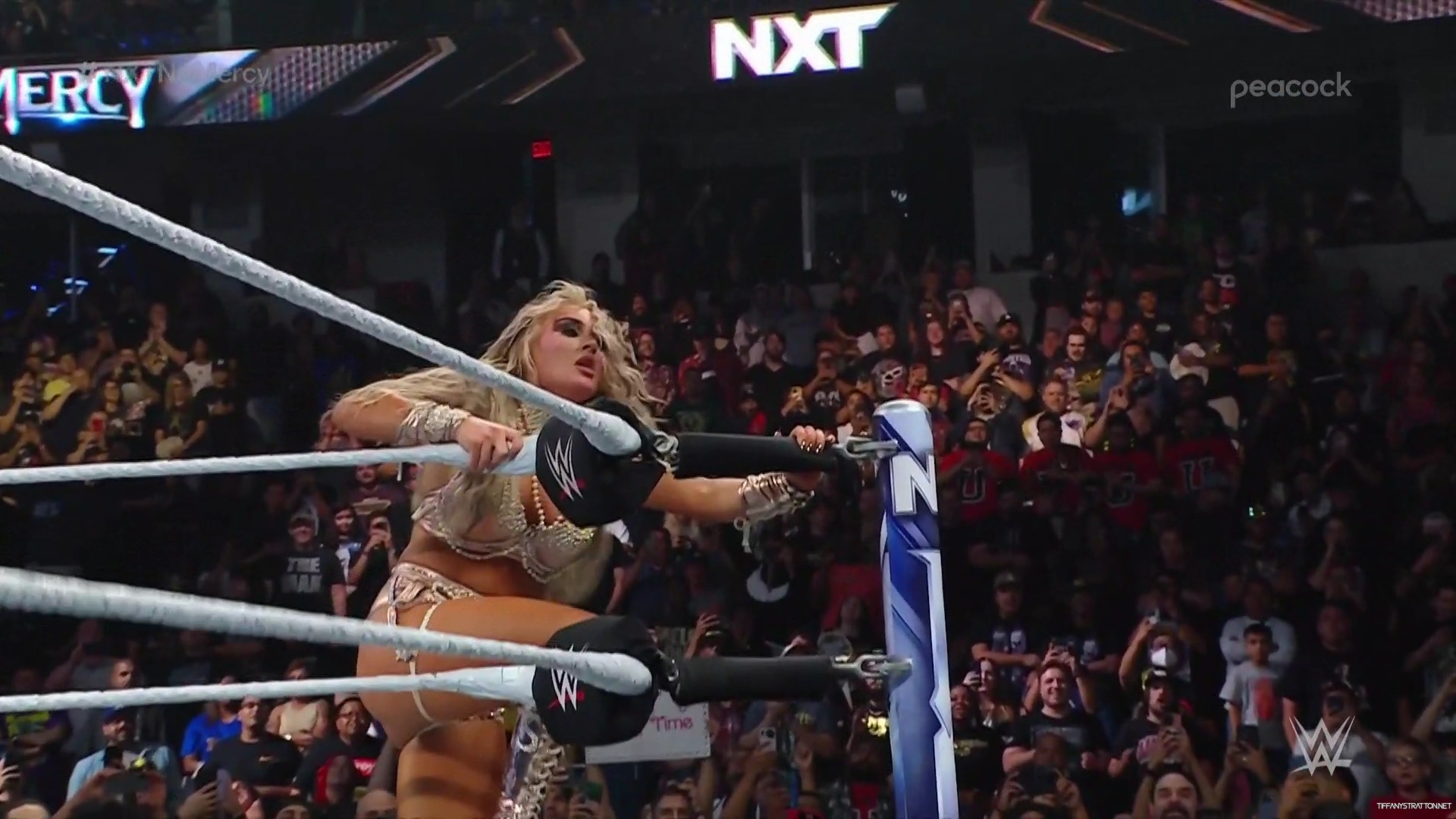 WWE_NXT_No_Mercy_2023_1080p_WEB_x264-NWCHD_mp41293.jpg