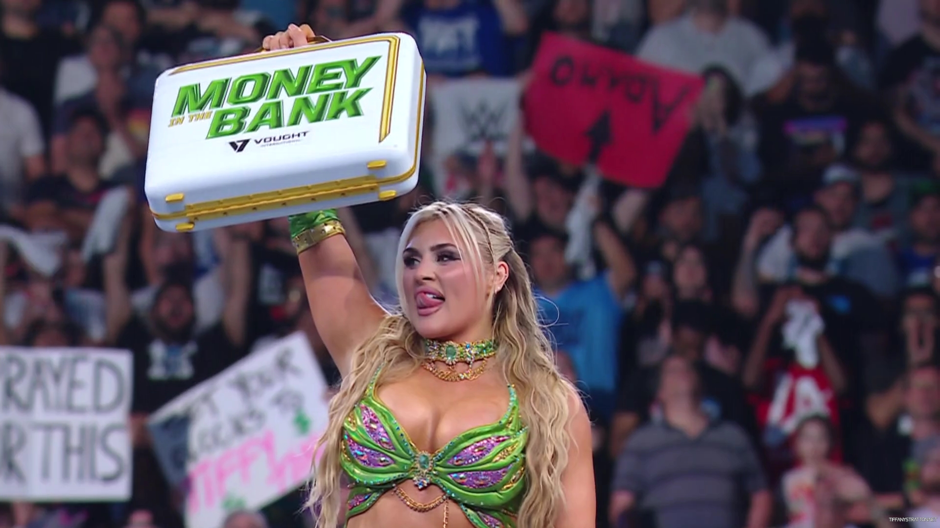 WWE_Money_In_The_Bank_2024_1080p_HDTV_h264-Star_mp41255.jpg