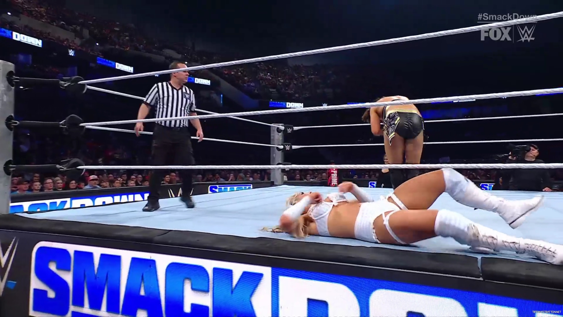 WWE_SmackDown_2024_07_19_1080p_WEB_h264-HEEL_mp40571.jpg