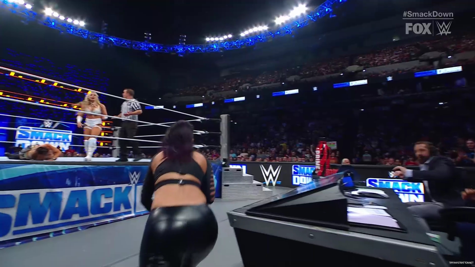 WWE_SmackDown_2024_07_19_1080p_WEB_h264-HEEL_mp40612.jpg