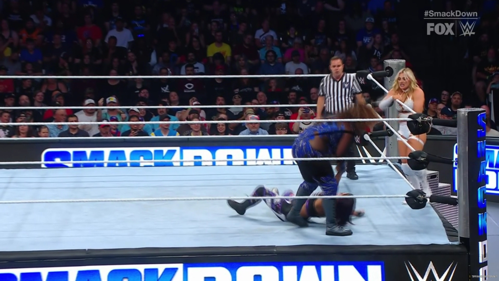 WWE_Friday_SmackDown_2024_07_26_1080p_HDTV_h264-Star_mp40761.jpg
