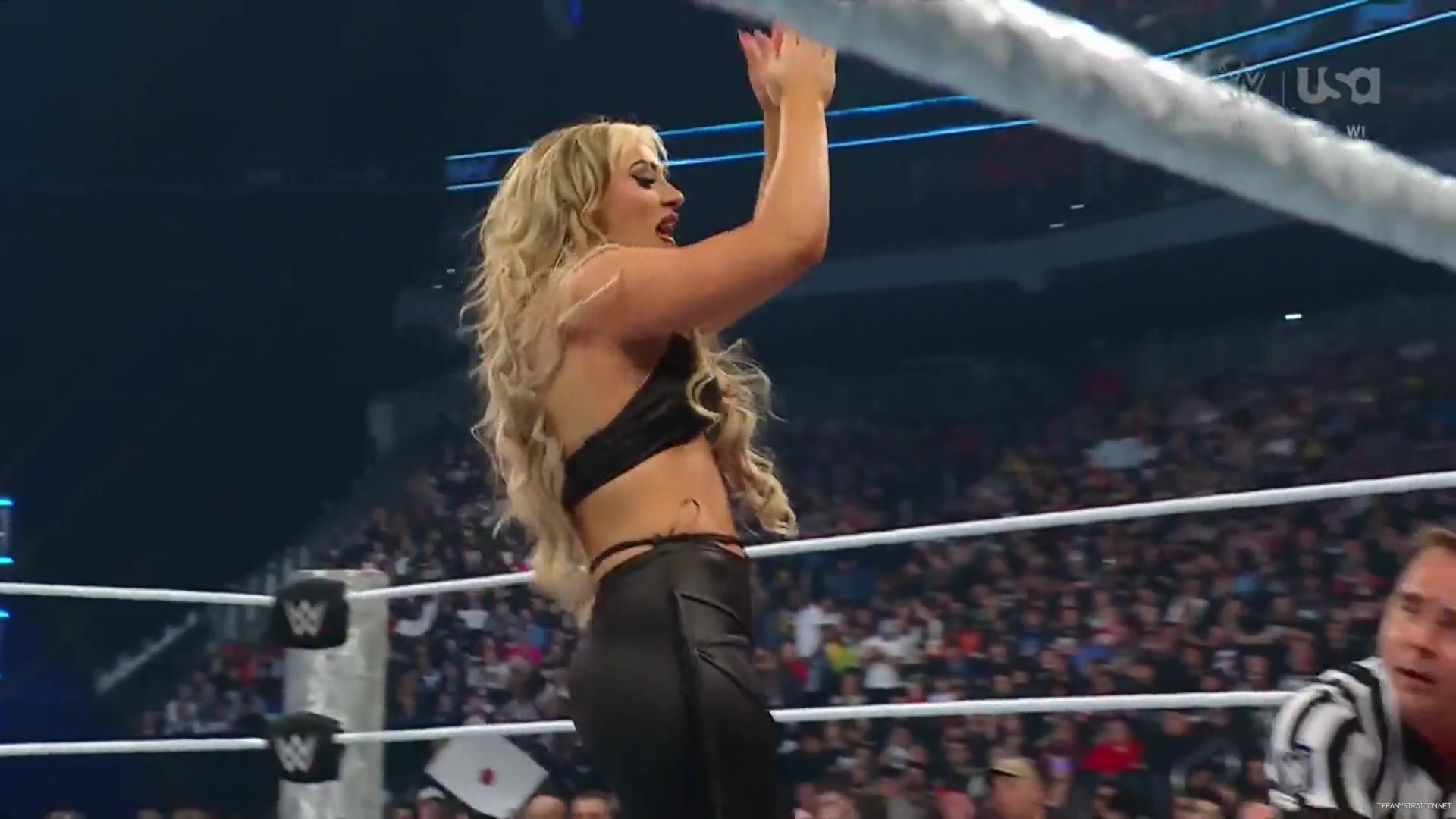 WWE_Friday_Night_SmackDown_2024_11_15_1080p_HDTV_x264-NWCHD_mp40668.jpg