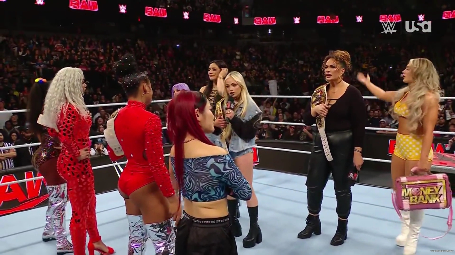 WWE_Monday_Night_Raw_2024_11_18_1080p_HDTV_x264-NWCHD_mp40204.jpg