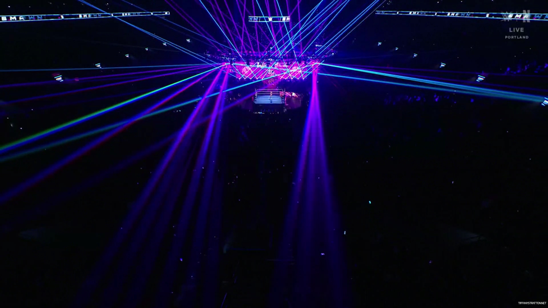 WWE_Friday_Night_SmackDown_2025_01_10_1080p_NETFLiX_h264-Star_mp40105.jpg
