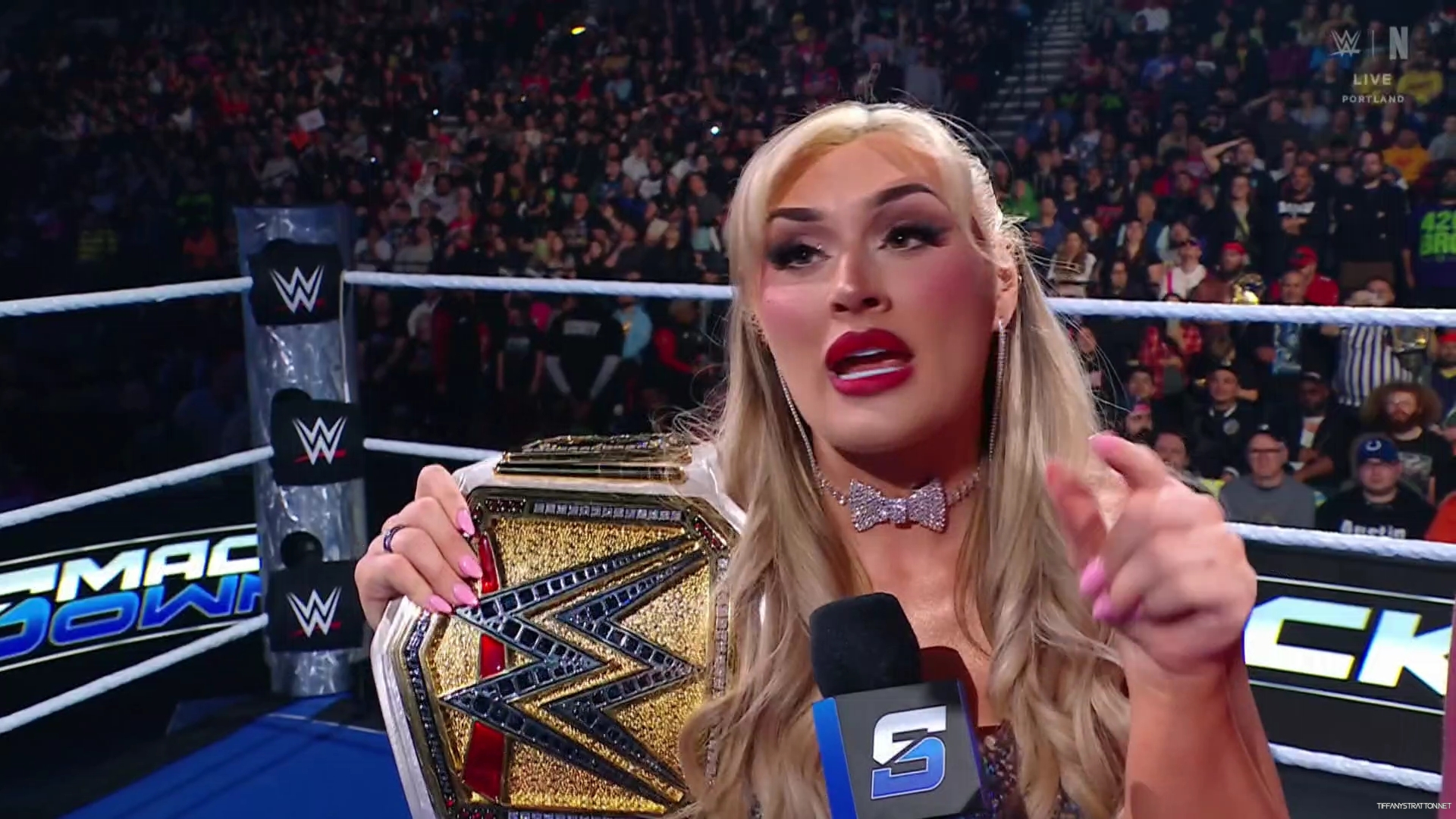 WWE_Friday_Night_SmackDown_2025_01_10_1080p_NETFLiX_h264-Star_mp40163.jpg