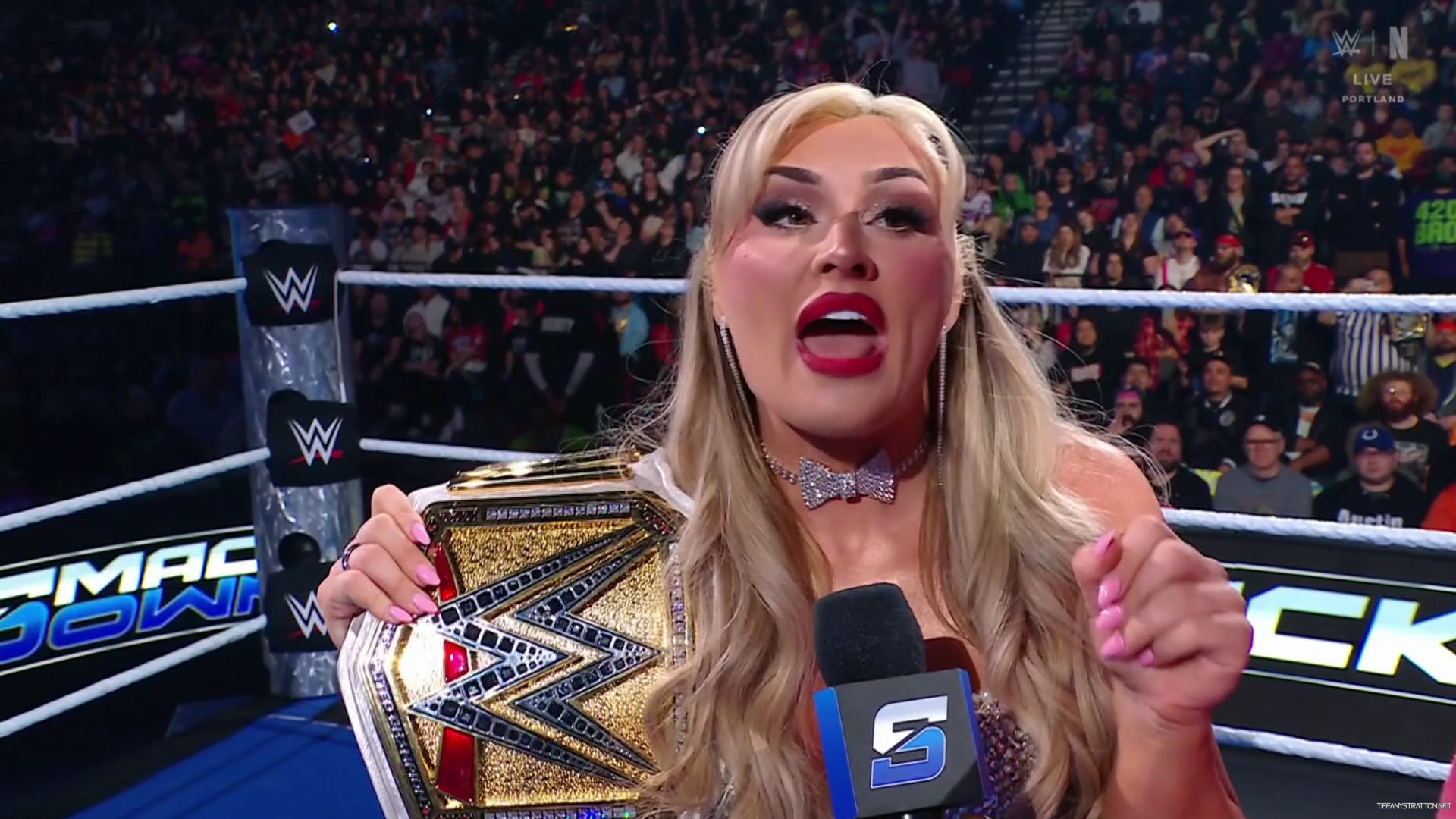 WWE_Friday_Night_SmackDown_2025_01_10_1080p_NETFLiX_h264-Star_mp40164.jpg
