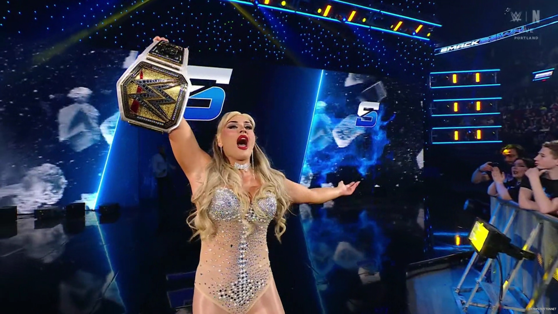 WWE_Friday_Night_SmackDown_2025_01_10_1080p_NETFLiX_h264-Star_mp40576.jpg