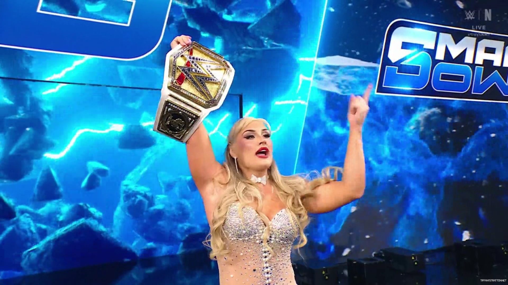 WWE_Friday_Night_SmackDown_2025_01_10_1080p_NETFLiX_h264-Star_mp40618.jpg