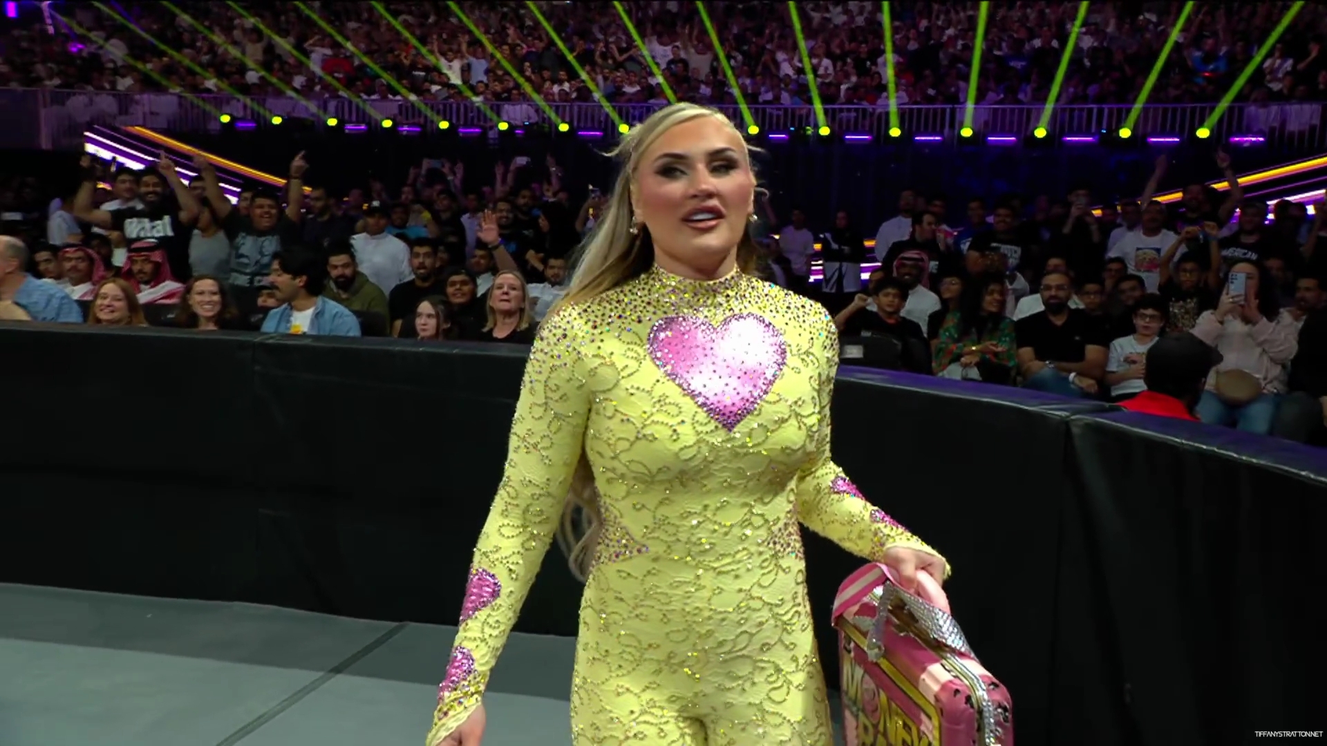 WWE_Crown_Jewel_2024_VOD_Version_1080p_WEB_h264-HEEL_mp40106.jpg