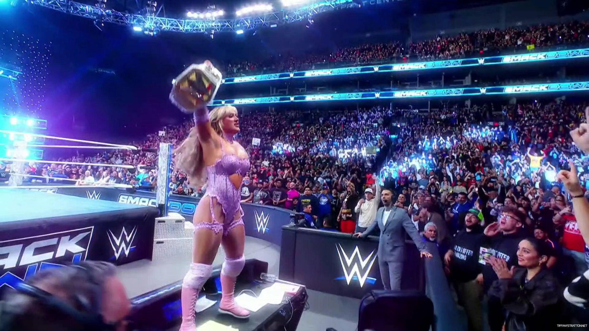 WWE_Friday_Night_SmackDown_2025_01_17_1080p_NETFLiX_h264-Star_mp40030.jpg