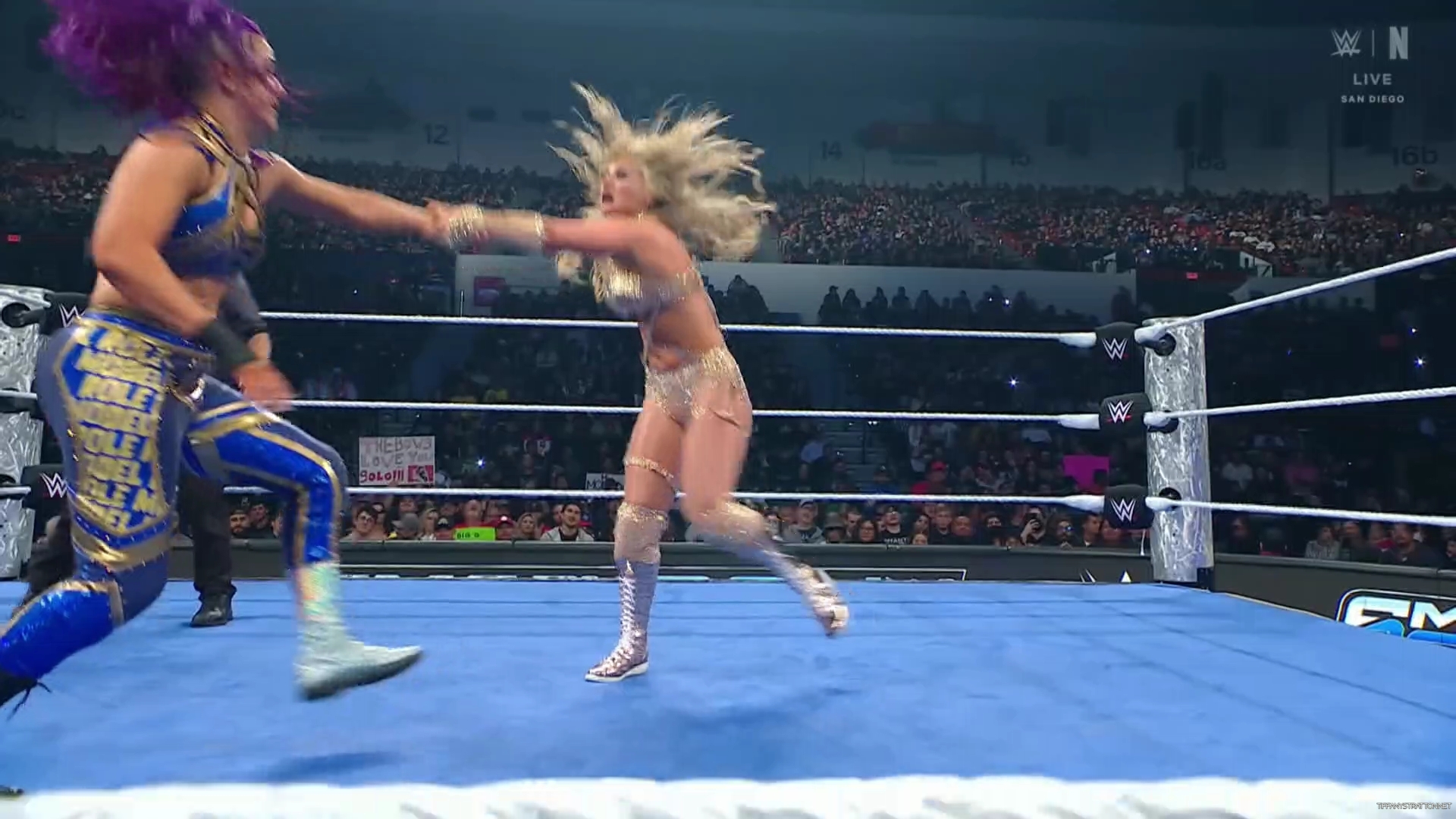 WWE_Friday_Night_SmackDown_2025_01_17_1080p_NETFLiX_h264-Star_mp41076.jpg
