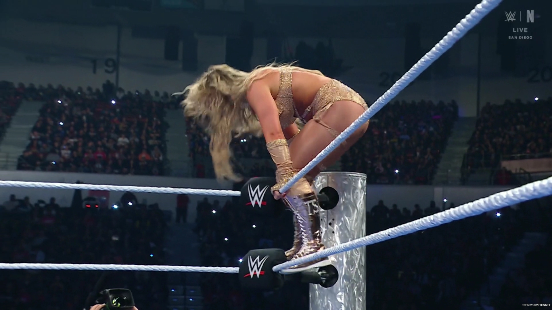 WWE_Friday_Night_SmackDown_2025_01_17_1080p_NETFLiX_h264-Star_mp41104.jpg