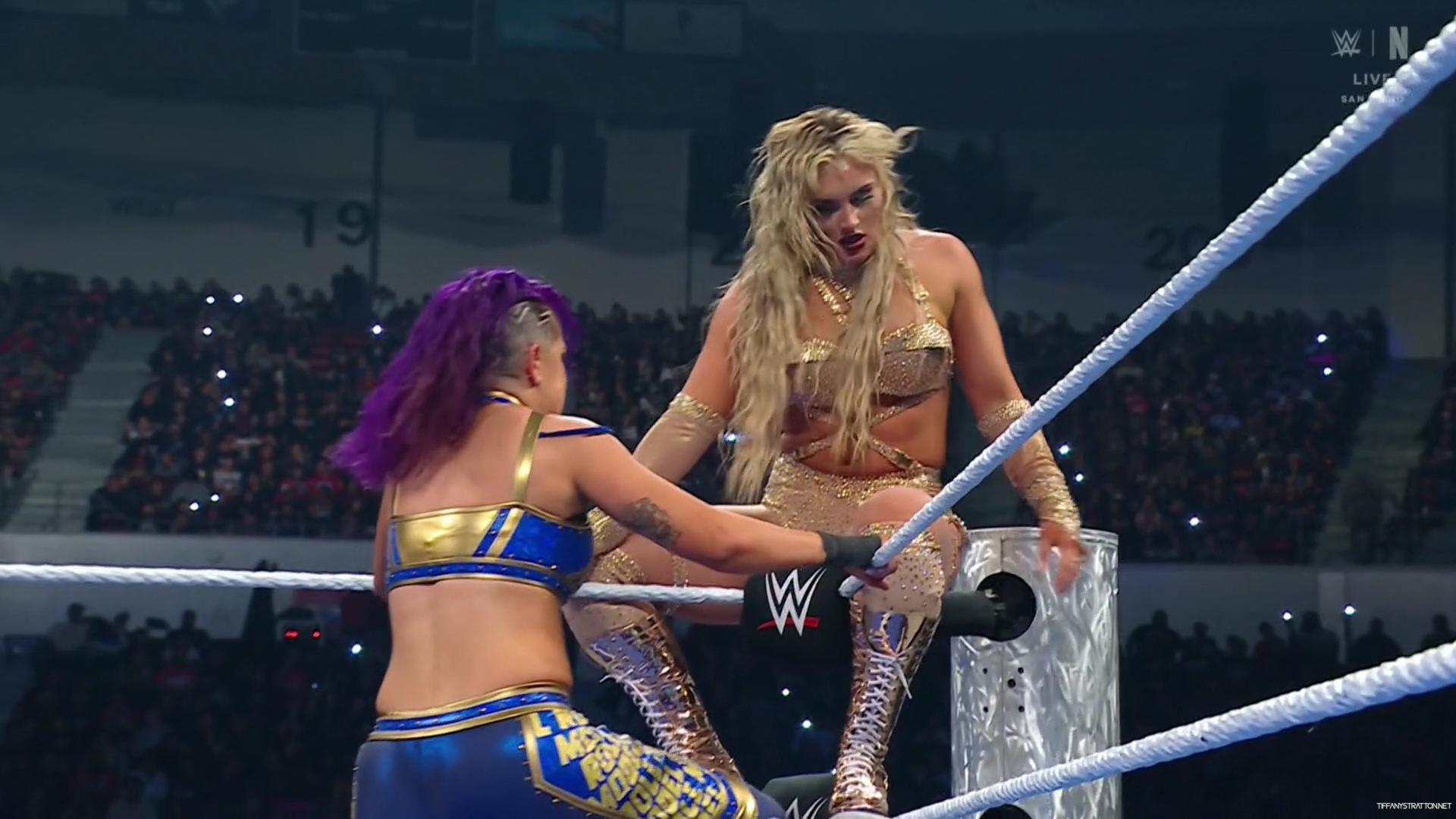 WWE_Friday_Night_SmackDown_2025_01_17_1080p_NETFLiX_h264-Star_mp41114.jpg