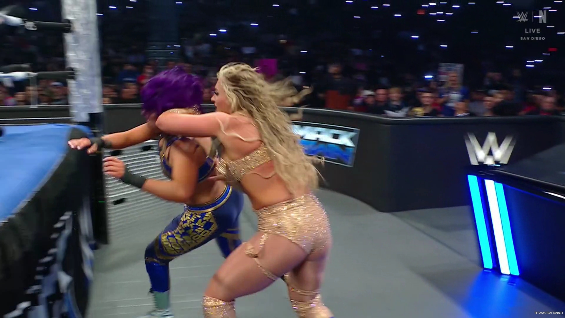 WWE_Friday_Night_SmackDown_2025_01_17_1080p_NETFLiX_h264-Star_mp41170.jpg