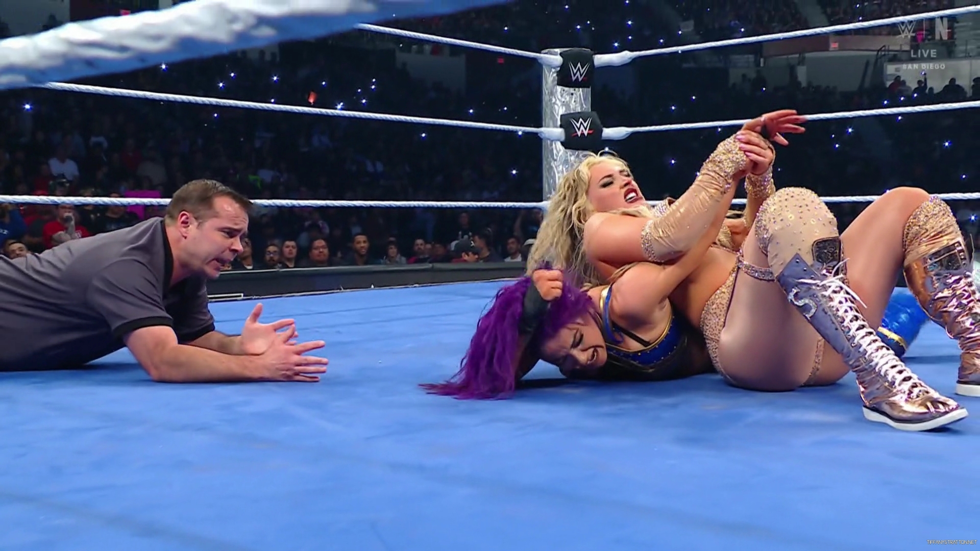 WWE_Friday_Night_SmackDown_2025_01_17_1080p_NETFLiX_h264-Star_mp41199.jpg