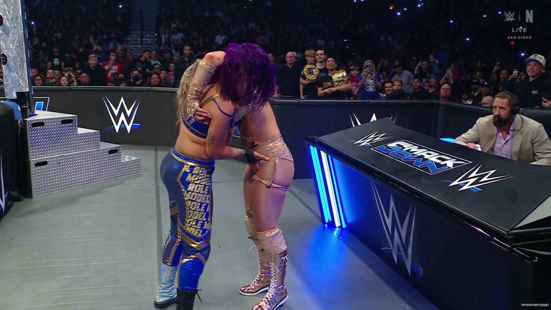 WWE_Friday_Night_SmackDown_2025_01_17_1080p_NETFLiX_h264-Star_mp41239.jpg