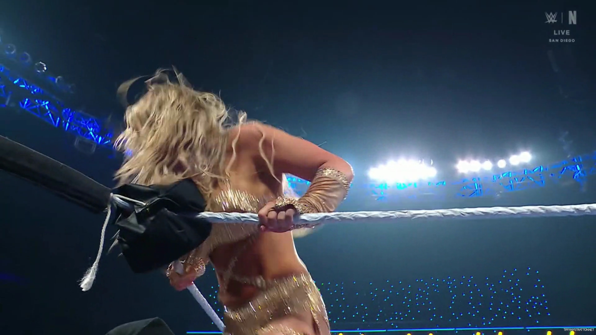 WWE_Friday_Night_SmackDown_2025_01_17_1080p_NETFLiX_h264-Star_mp41457.jpg