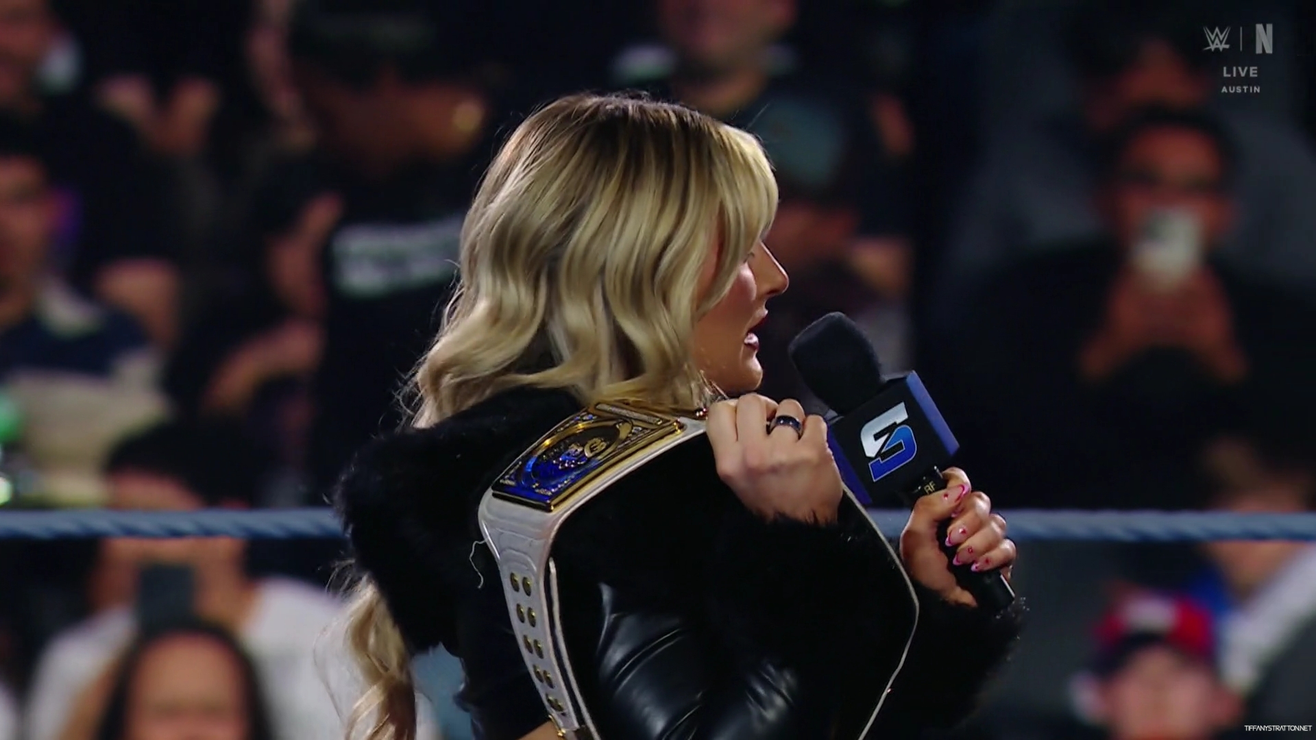 WWE_Friday_Night_SmackDown_2025_01_24_1080p_NETFLiX_CAP_h264-Star_mp40144.jpg