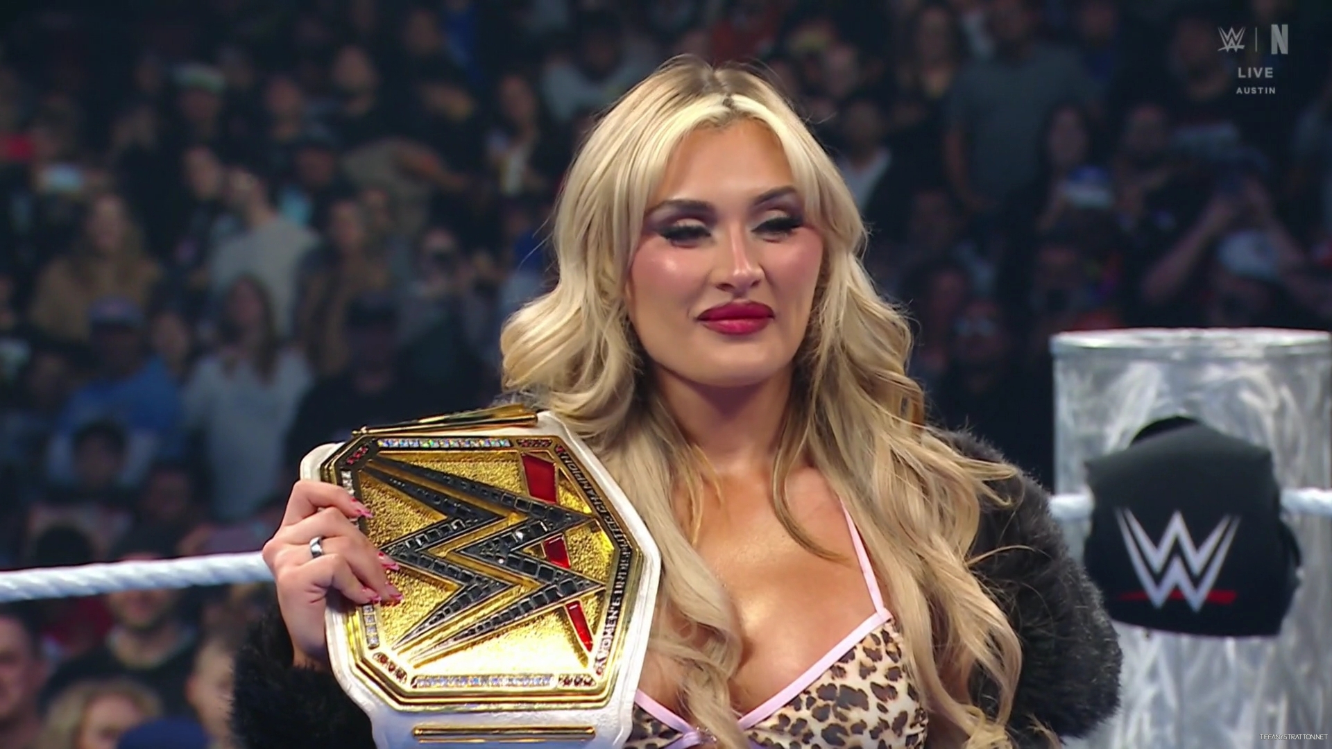 WWE_Friday_Night_SmackDown_2025_01_24_1080p_NETFLiX_CAP_h264-Star_mp40270.jpg