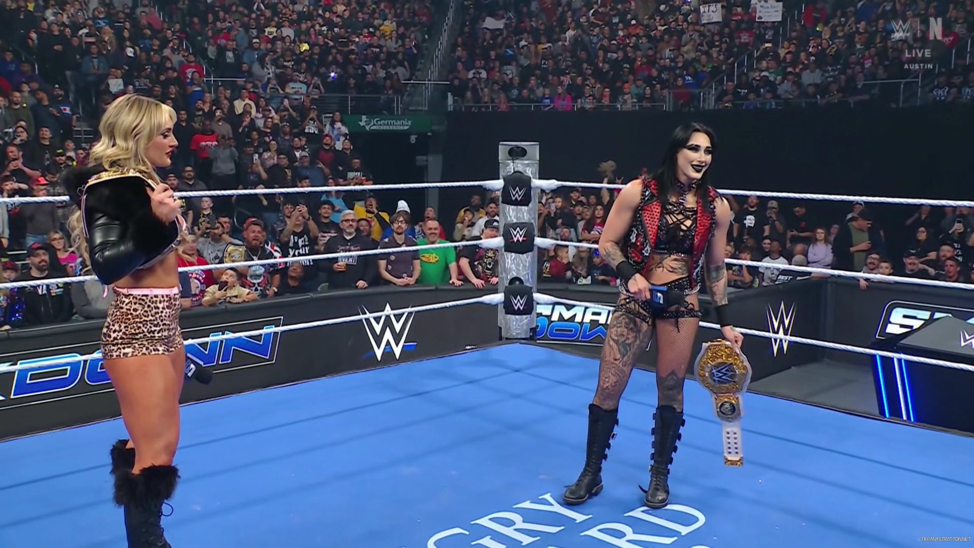 WWE_Friday_Night_SmackDown_2025_01_24_1080p_NETFLiX_CAP_h264-Star_mp40283.jpg