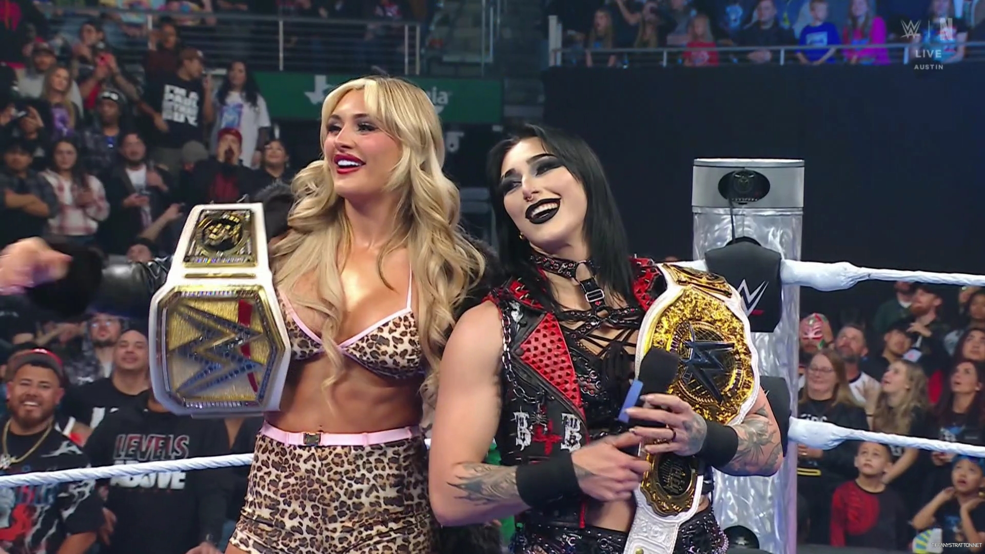 WWE_Friday_Night_SmackDown_2025_01_24_1080p_NETFLiX_CAP_h264-Star_mp40350.jpg