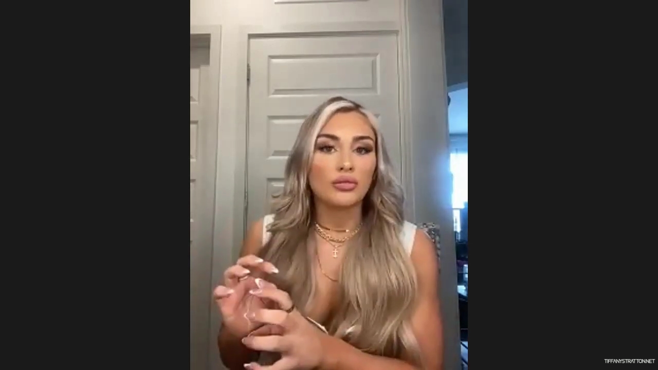 x2mate_com-Tiffany_Stratton_Interview__Becky_Lynch2C_Imposter_Syndrome_as_Champ2C_Paul_Heyman2C_Jade_Cargill2C_More_mp40506.jpg