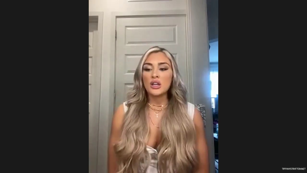x2mate_com-Tiffany_Stratton_Interview__Becky_Lynch2C_Imposter_Syndrome_as_Champ2C_Paul_Heyman2C_Jade_Cargill2C_More_mp40553.jpg