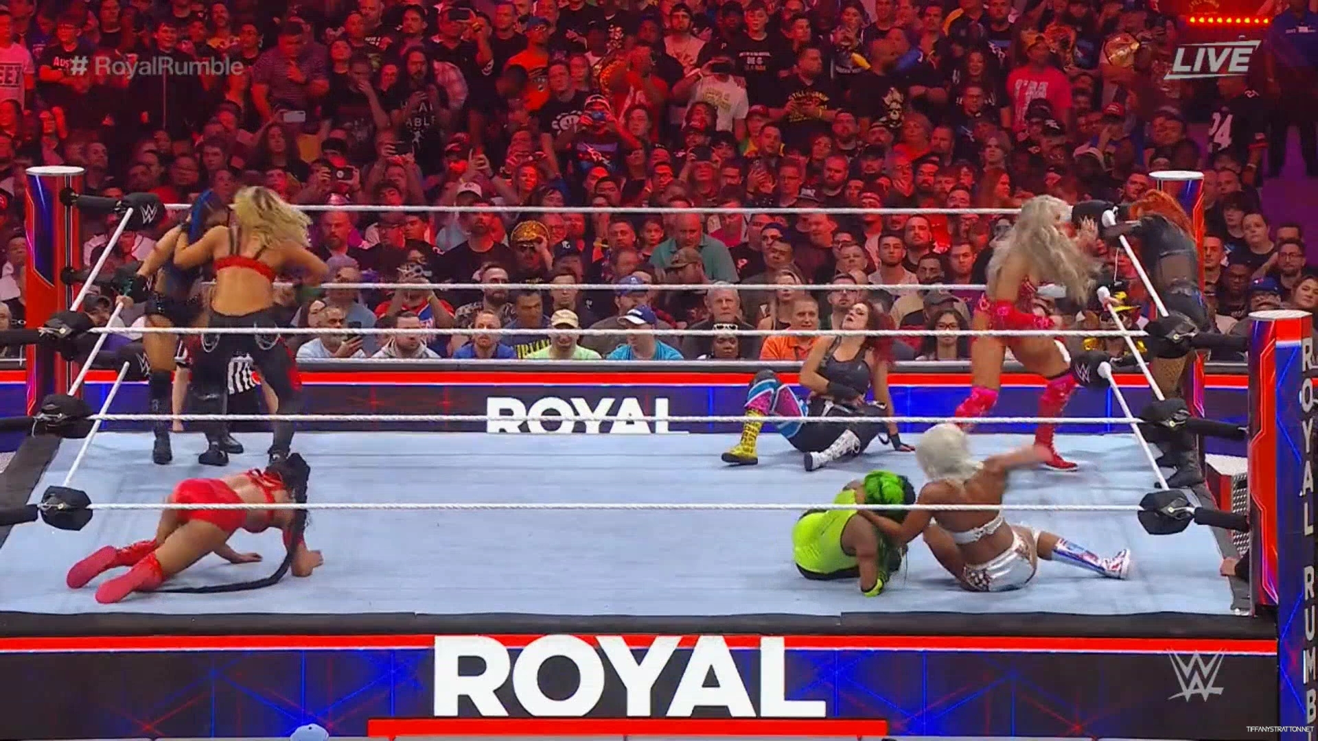WWE_Royal_Rumble_2024_1080p_WEB_x264-XWT_mp40127.jpg