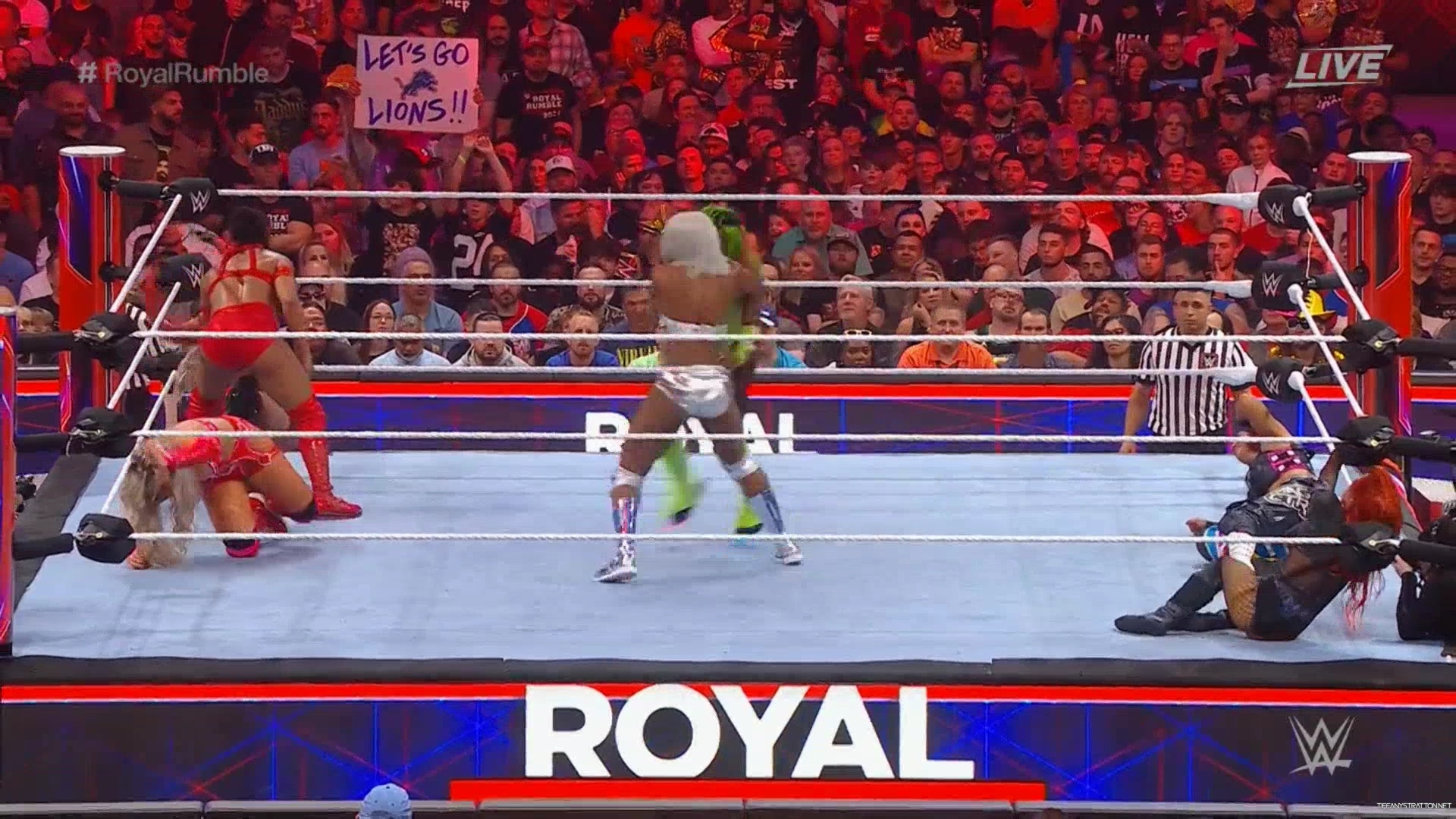 WWE_Royal_Rumble_2024_1080p_WEB_x264-XWT_mp40377.jpg