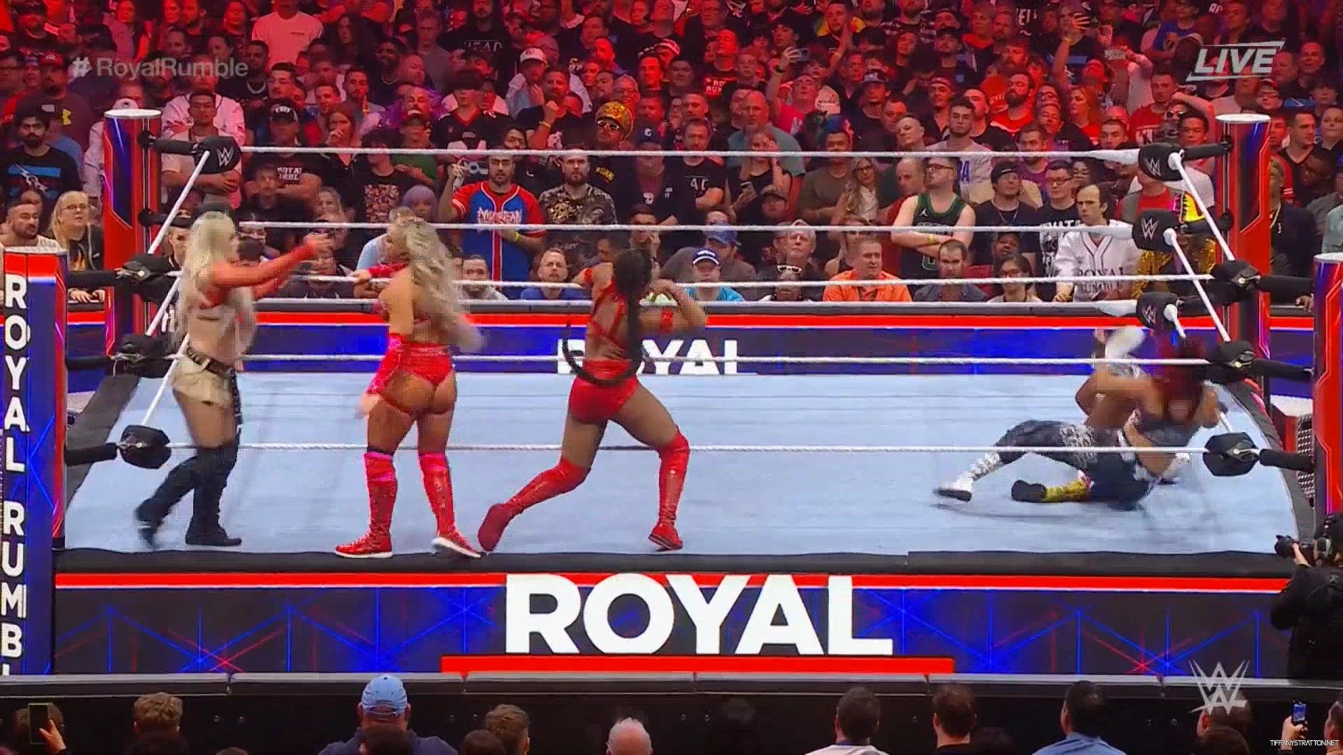 WWE_Royal_Rumble_2024_1080p_WEB_x264-XWT_mp40462.jpg