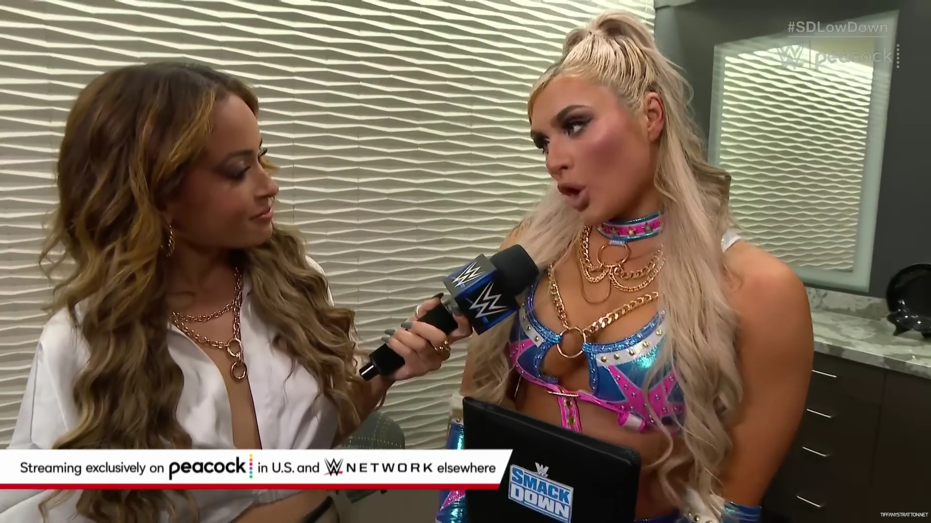 x2mate_com-Tiffany_Stratton_is_officially_on_SmackDown__SmackDown_LowDown__Feb__22C_2023-281080p29_mp40042.jpg