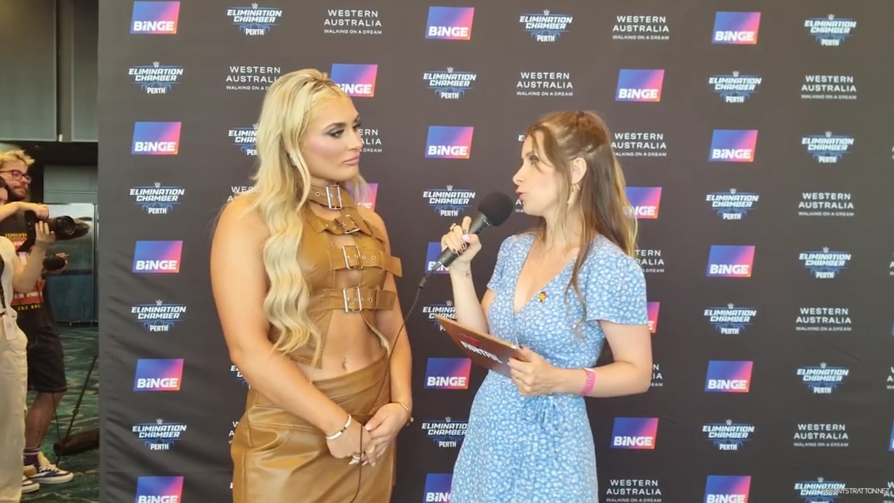 x2mate_com-Tiffany_Stratton__Love_Island_Australia2C_WWE_Elimination_Chamber2C_Australia_Animal_TEST_mp40286.jpg