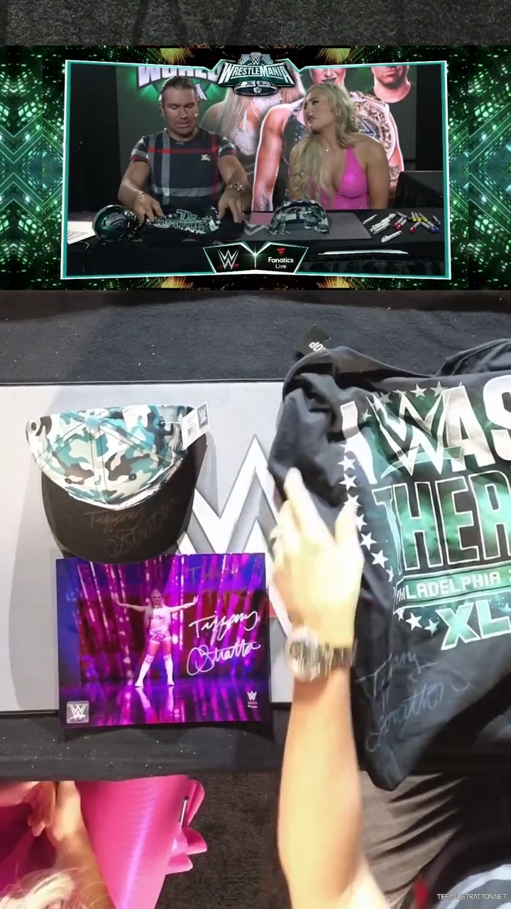 Rhea_Ripley___Tiffany_Stratton_at_WWE_World___Fanatics_Live_mp41964.jpg