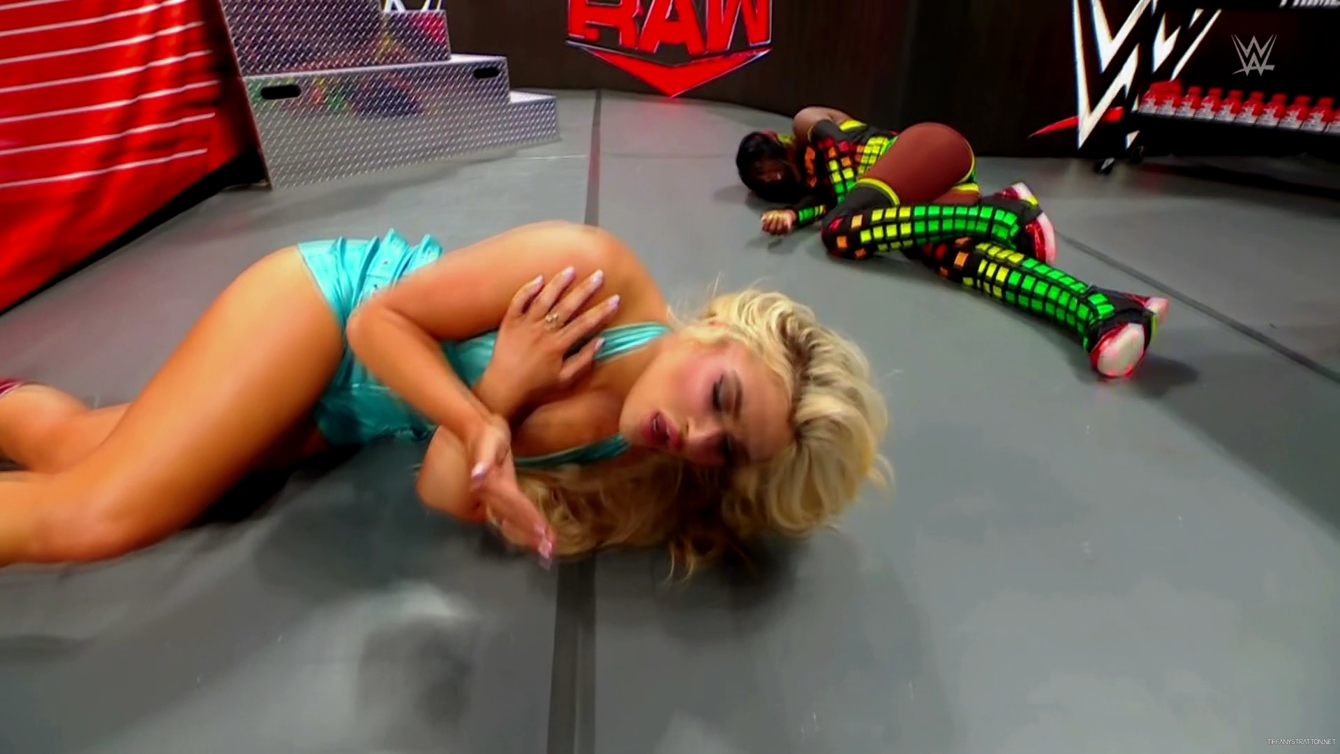 WWE_Monday_Night_Raw_2024_04_29_1080p_HDTV_h264-Star_mp40402.jpg