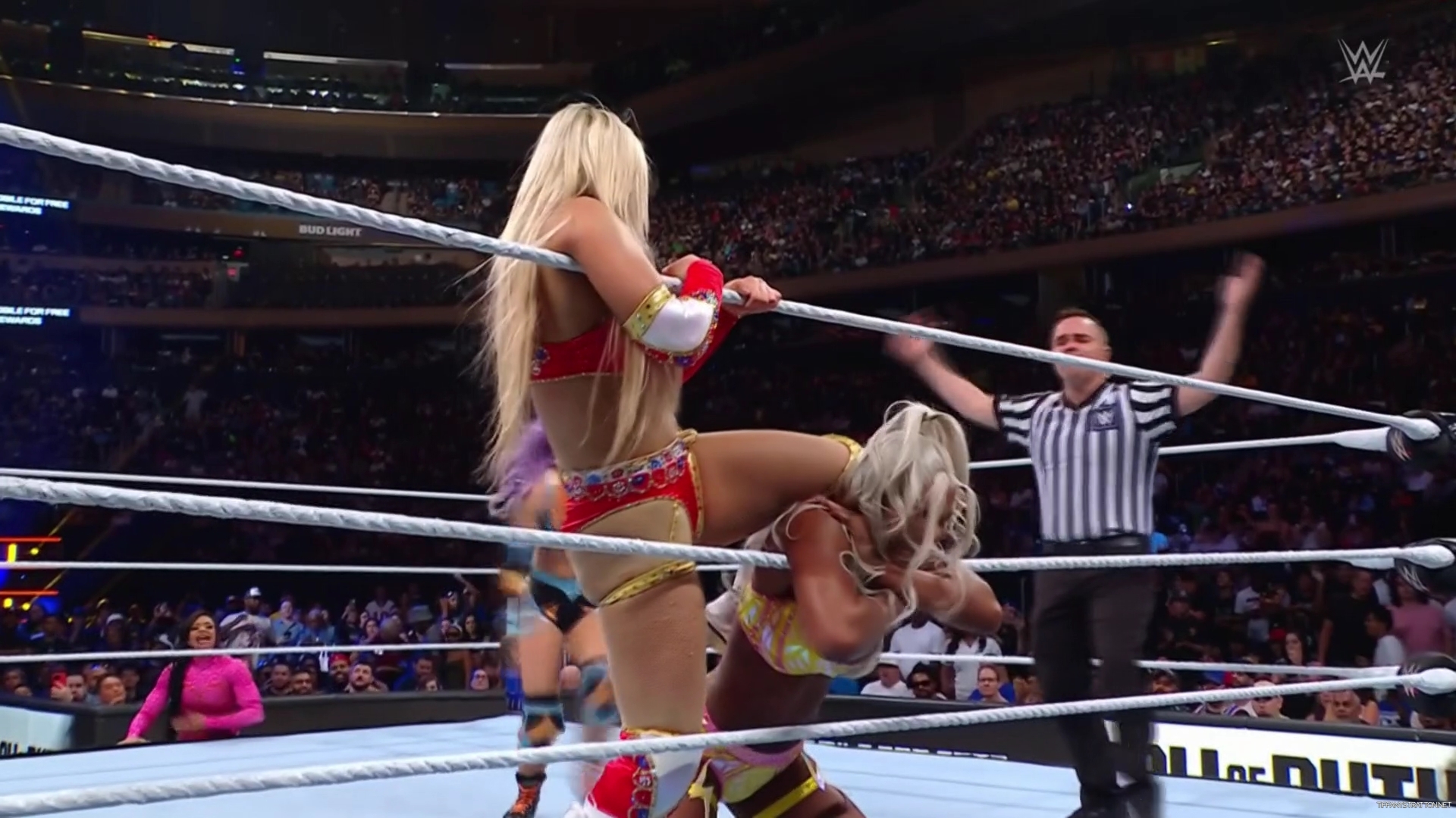 WWE_Friday_SmackDown_2024_06_28_1080p_HDTV_h264-Star_mp40426.jpg