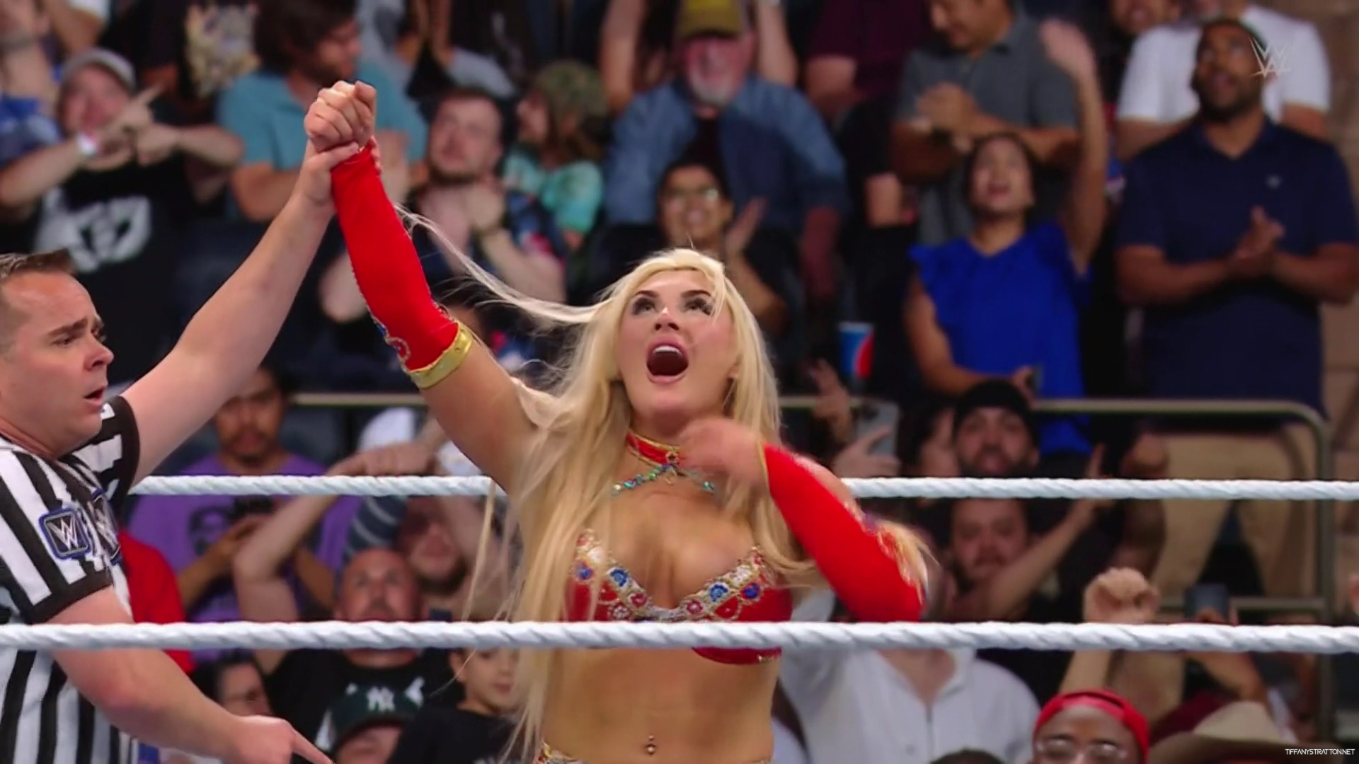 WWE_Friday_SmackDown_2024_06_28_1080p_HDTV_h264-Star_mp40638.jpg