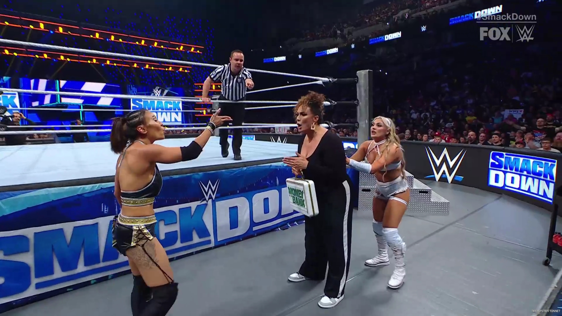 WWE_SmackDown_2024_07_19_1080p_WEB_h264-HEEL_mp40352.jpg