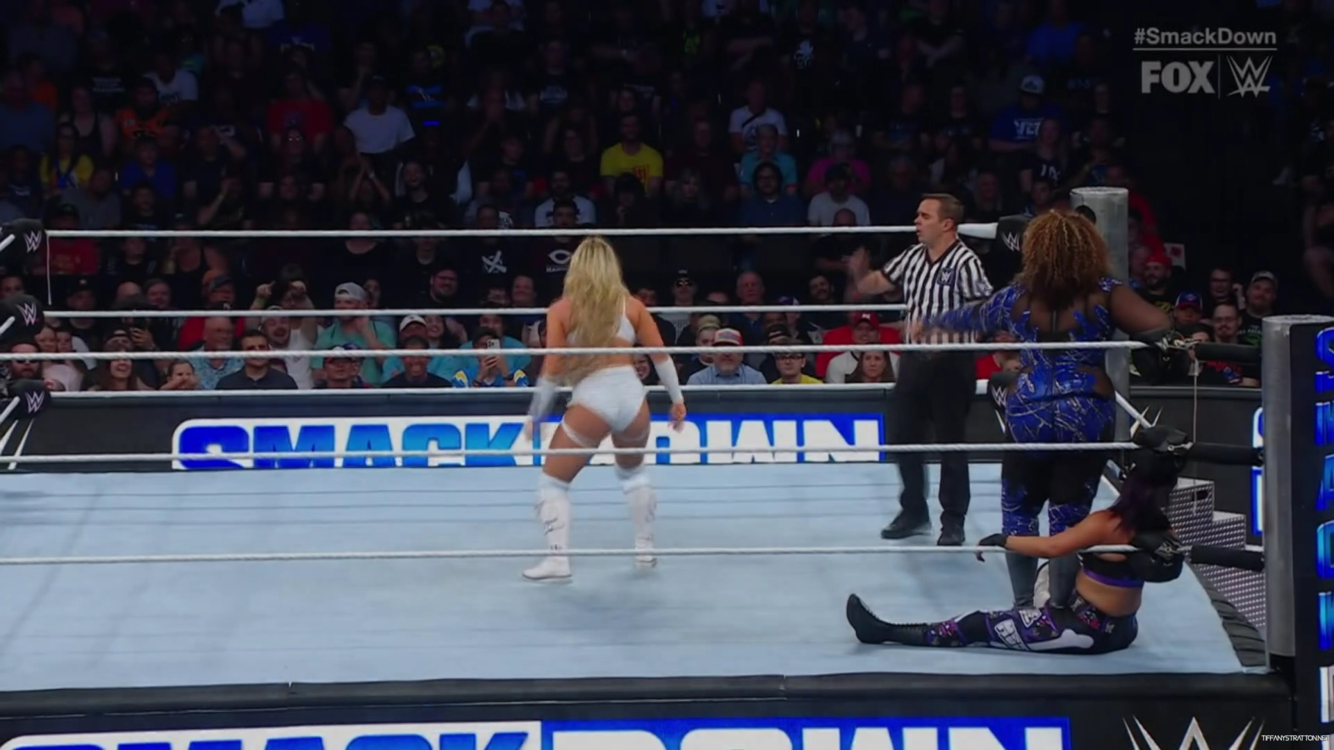 WWE_Friday_SmackDown_2024_07_26_1080p_HDTV_h264-Star_mp40351.jpg
