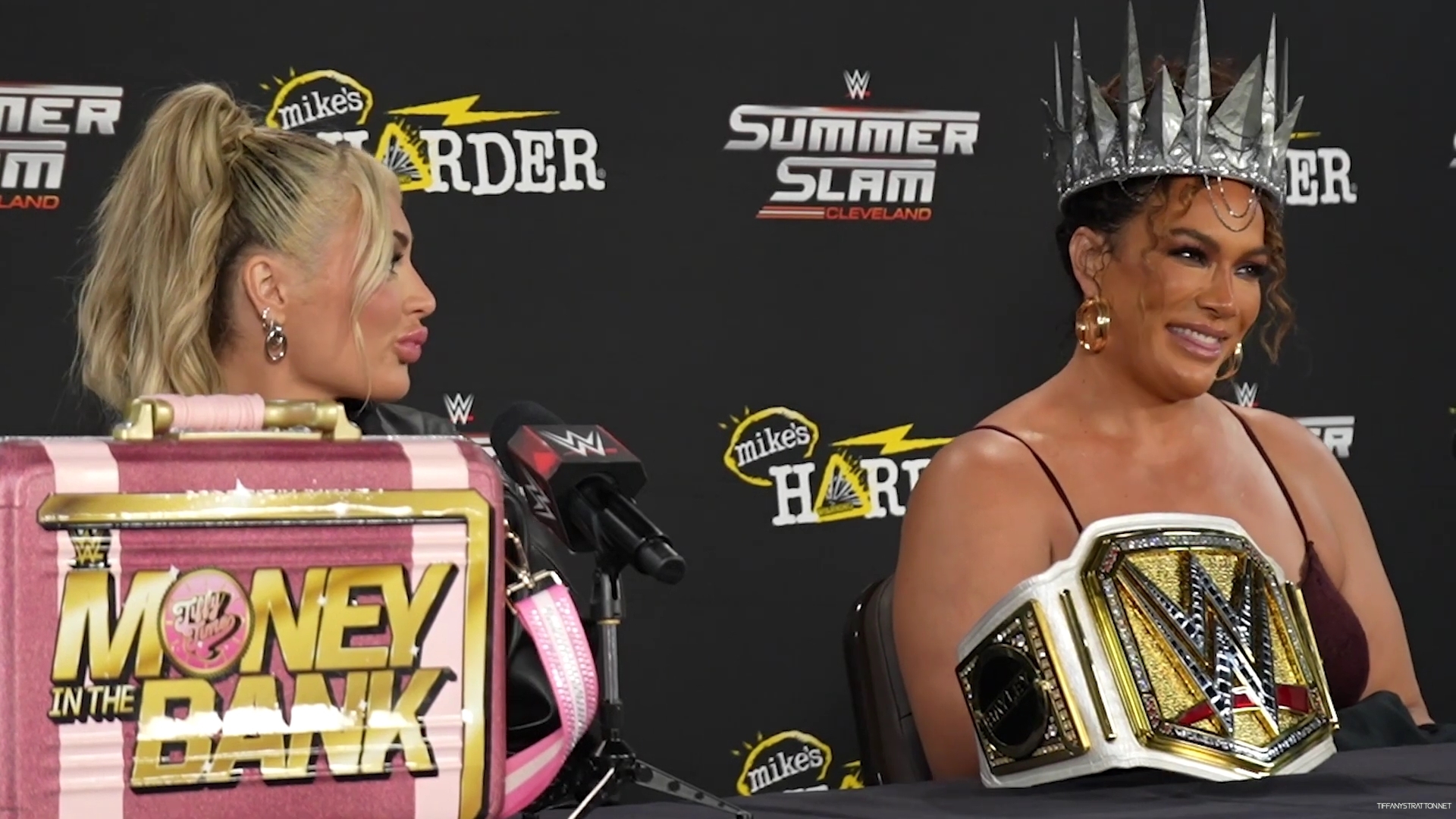 NIA_JAX___TIFFANY_STRATTON_WWE_SUMMERSLAM_2024_PRESS_CONFERENCE21_mp40012.jpg