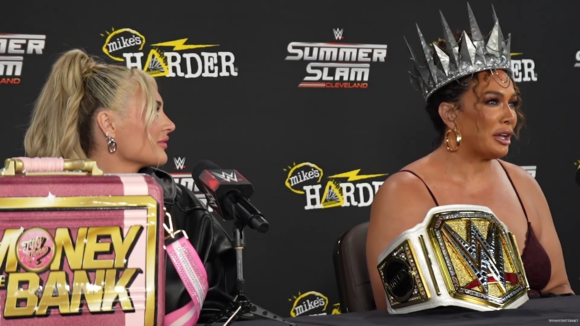 NIA_JAX___TIFFANY_STRATTON_WWE_SUMMERSLAM_2024_PRESS_CONFERENCE21_mp40146.jpg