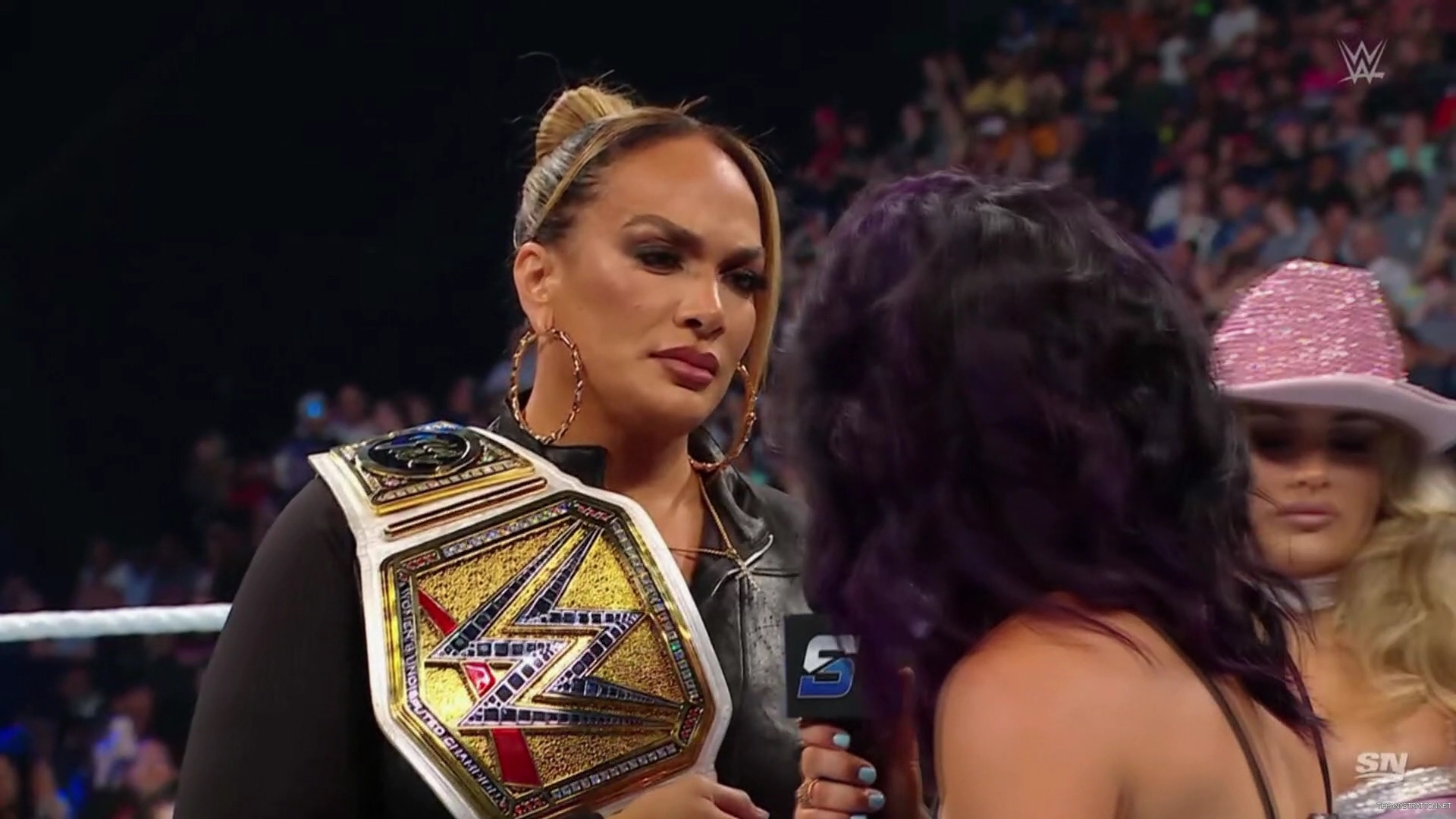 WWE_Friday_Night_SmackDown_2024_10_04_1080p_Sportnet360_h264-Star_mp41133.jpg