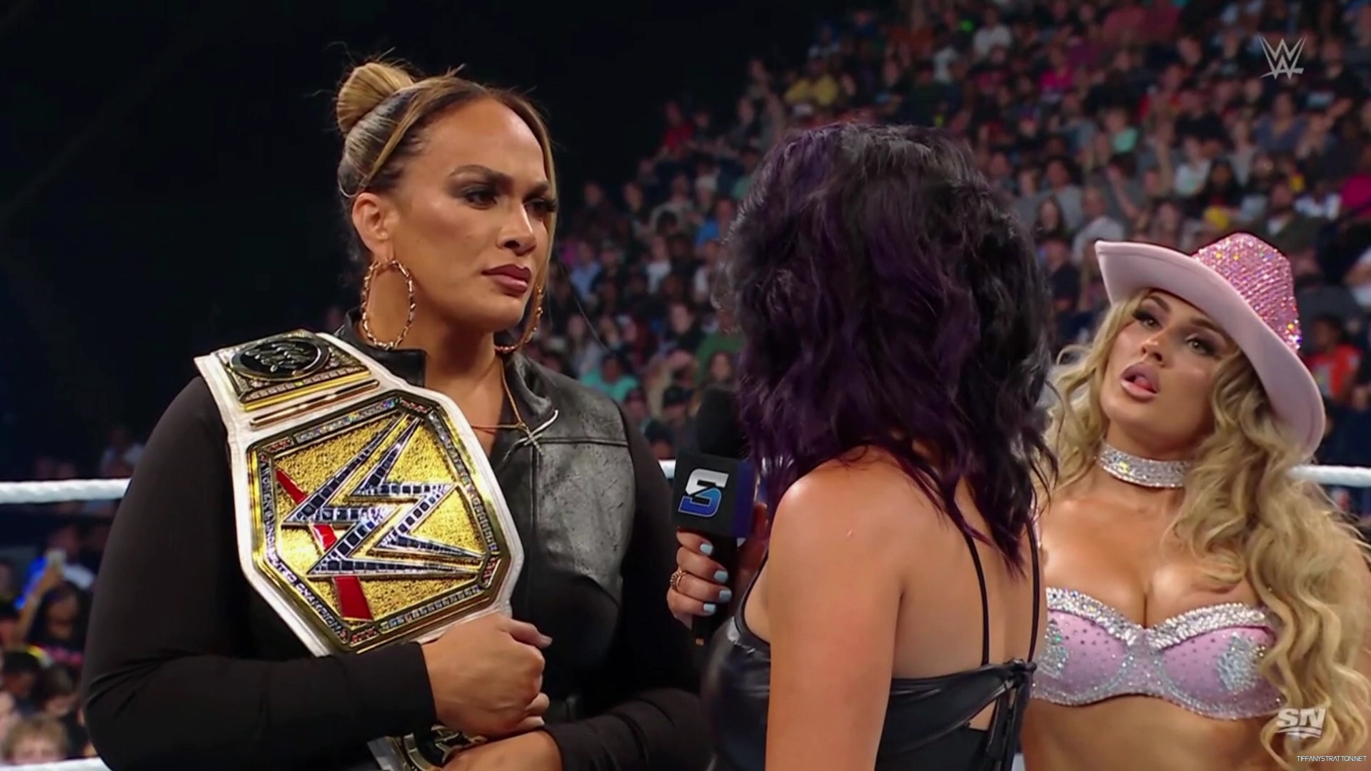 WWE_Friday_Night_SmackDown_2024_10_04_1080p_Sportnet360_h264-Star_mp41147.jpg