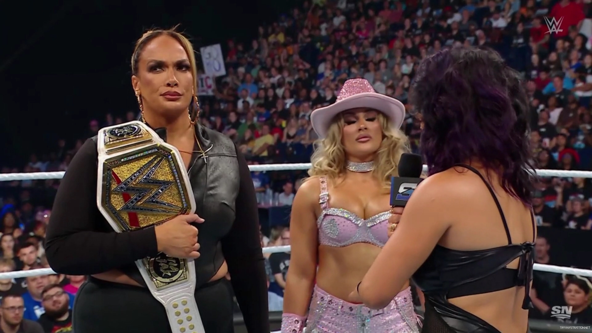 WWE_Friday_Night_SmackDown_2024_10_04_1080p_Sportnet360_h264-Star_mp41206.jpg