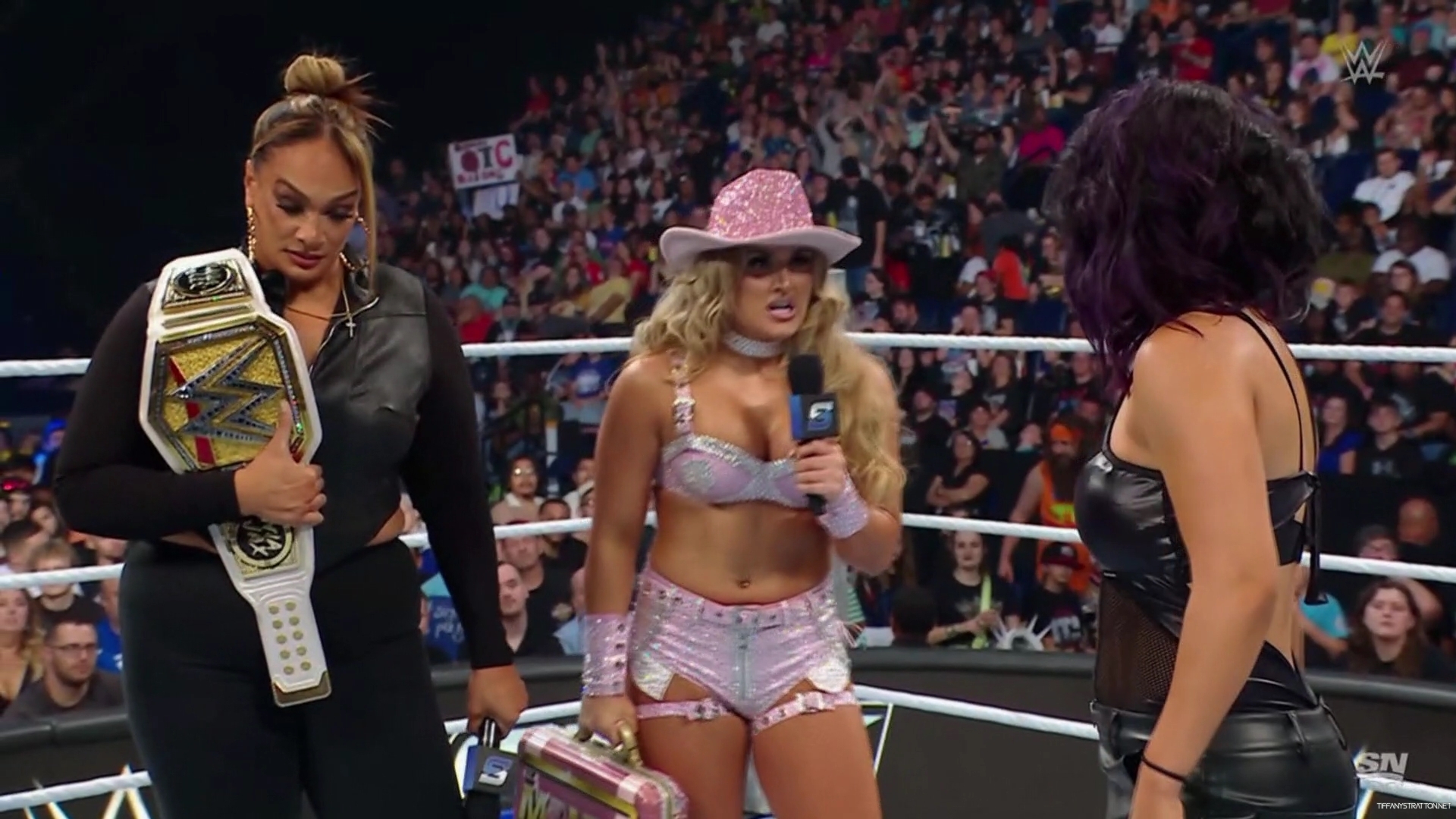 WWE_Friday_Night_SmackDown_2024_10_04_1080p_Sportnet360_h264-Star_mp41265.jpg