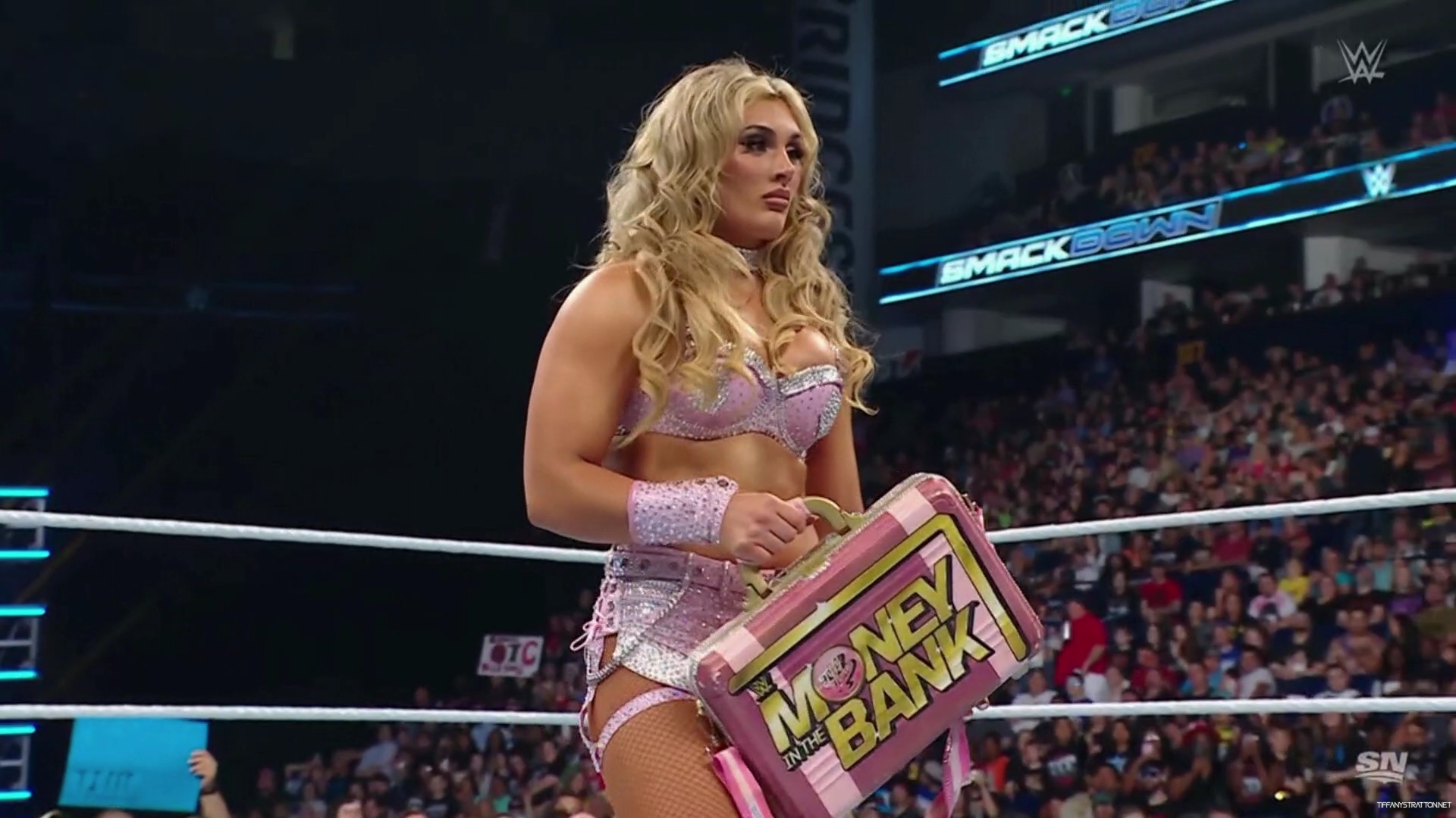 WWE_Friday_Night_SmackDown_2024_10_04_1080p_Sportnet360_h264-Star_mp41413.jpg