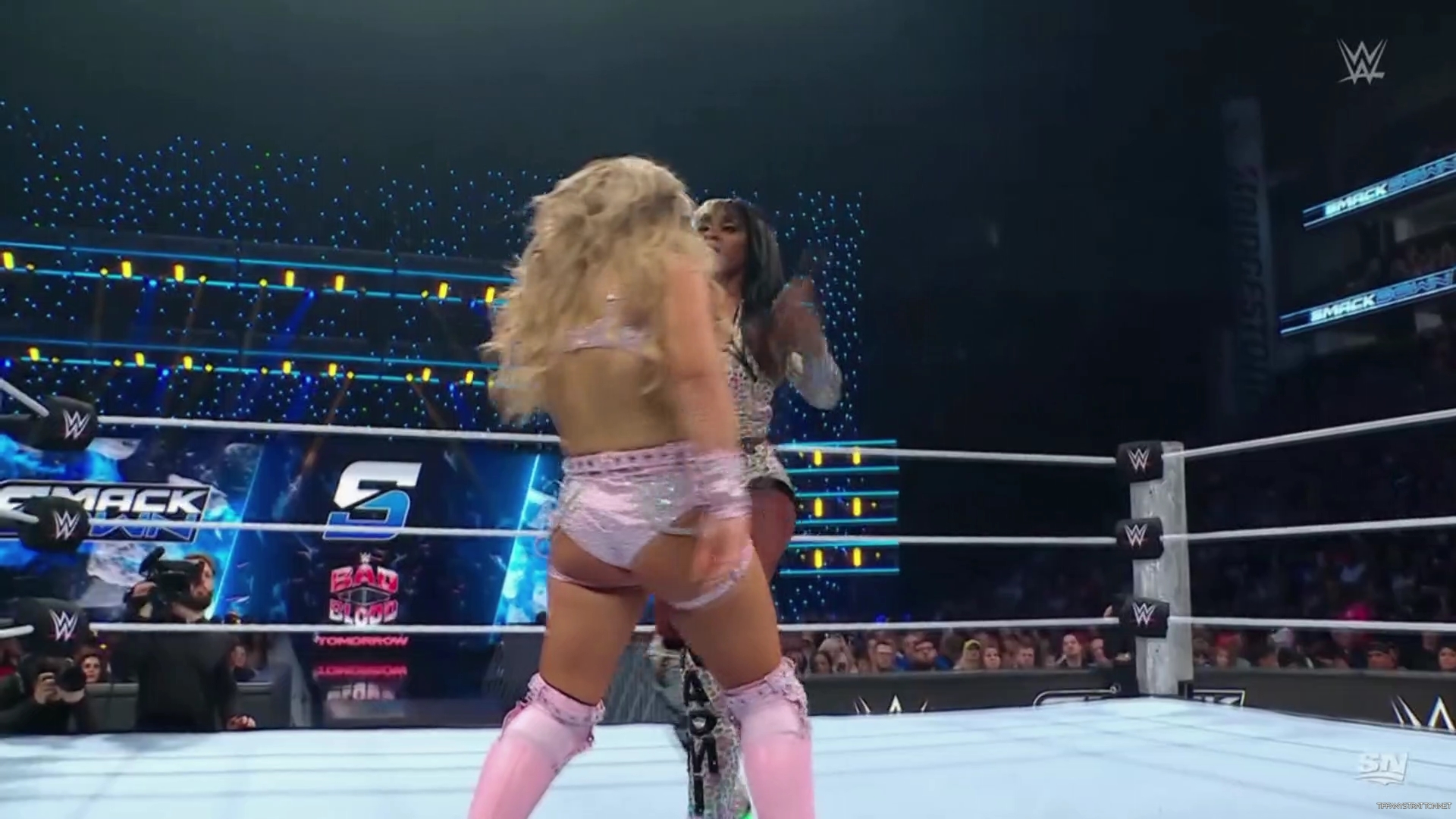 WWE_Friday_Night_SmackDown_2024_10_04_1080p_Sportnet360_h264-Star_mp41529.jpg