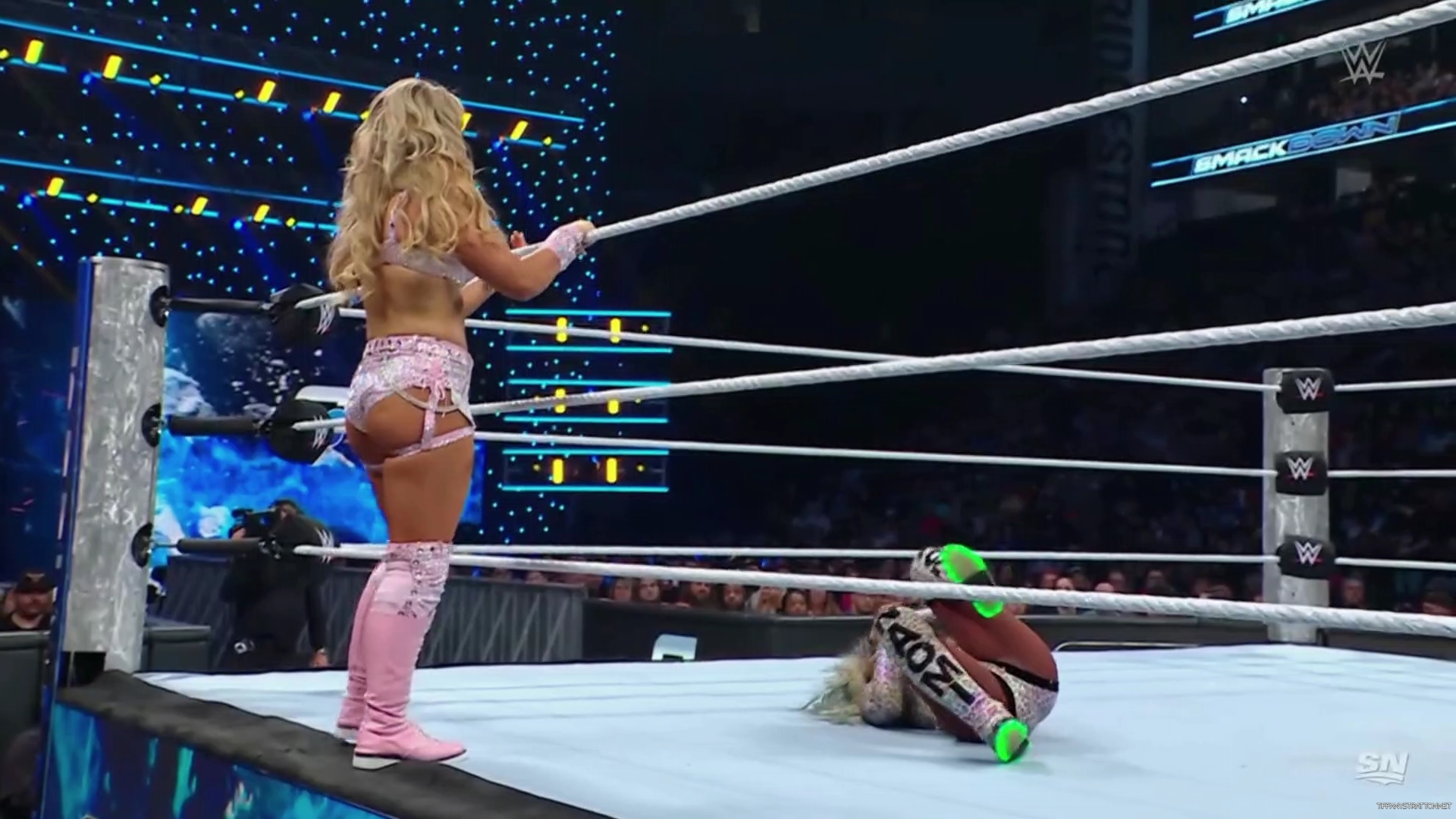 WWE_Friday_Night_SmackDown_2024_10_04_1080p_Sportnet360_h264-Star_mp41585.jpg