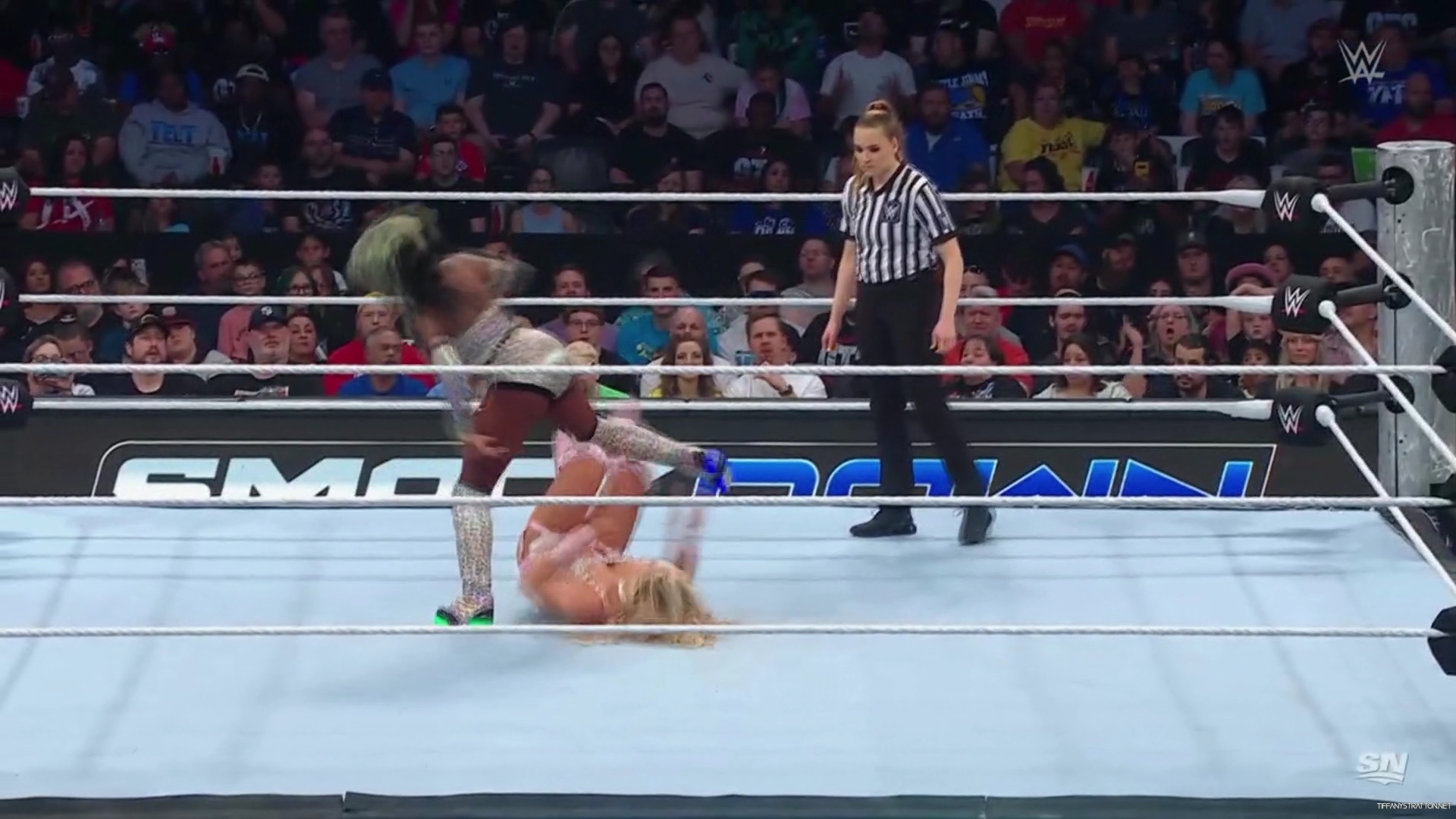 WWE_Friday_Night_SmackDown_2024_10_04_1080p_Sportnet360_h264-Star_mp41693.jpg