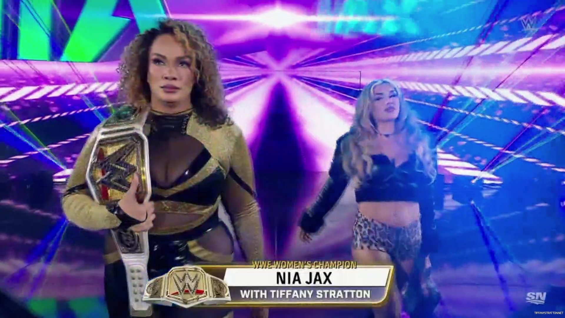 WWE_Friday_Night_SmackDown_2024_10_11_1080p_Sportnet360_h264-Star_mp42153.jpg